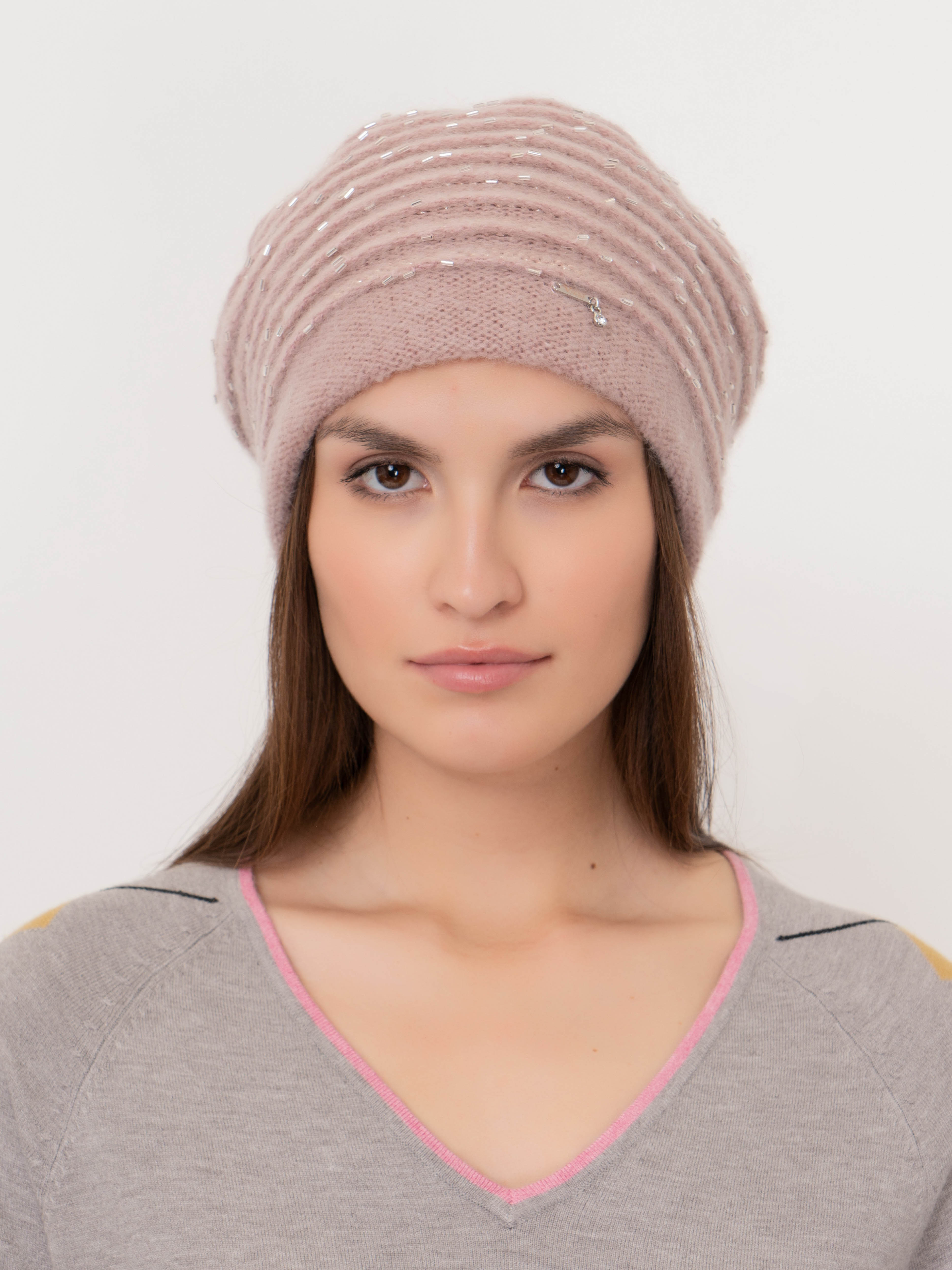 ЭS6726 B/20-2 Берет Vizio