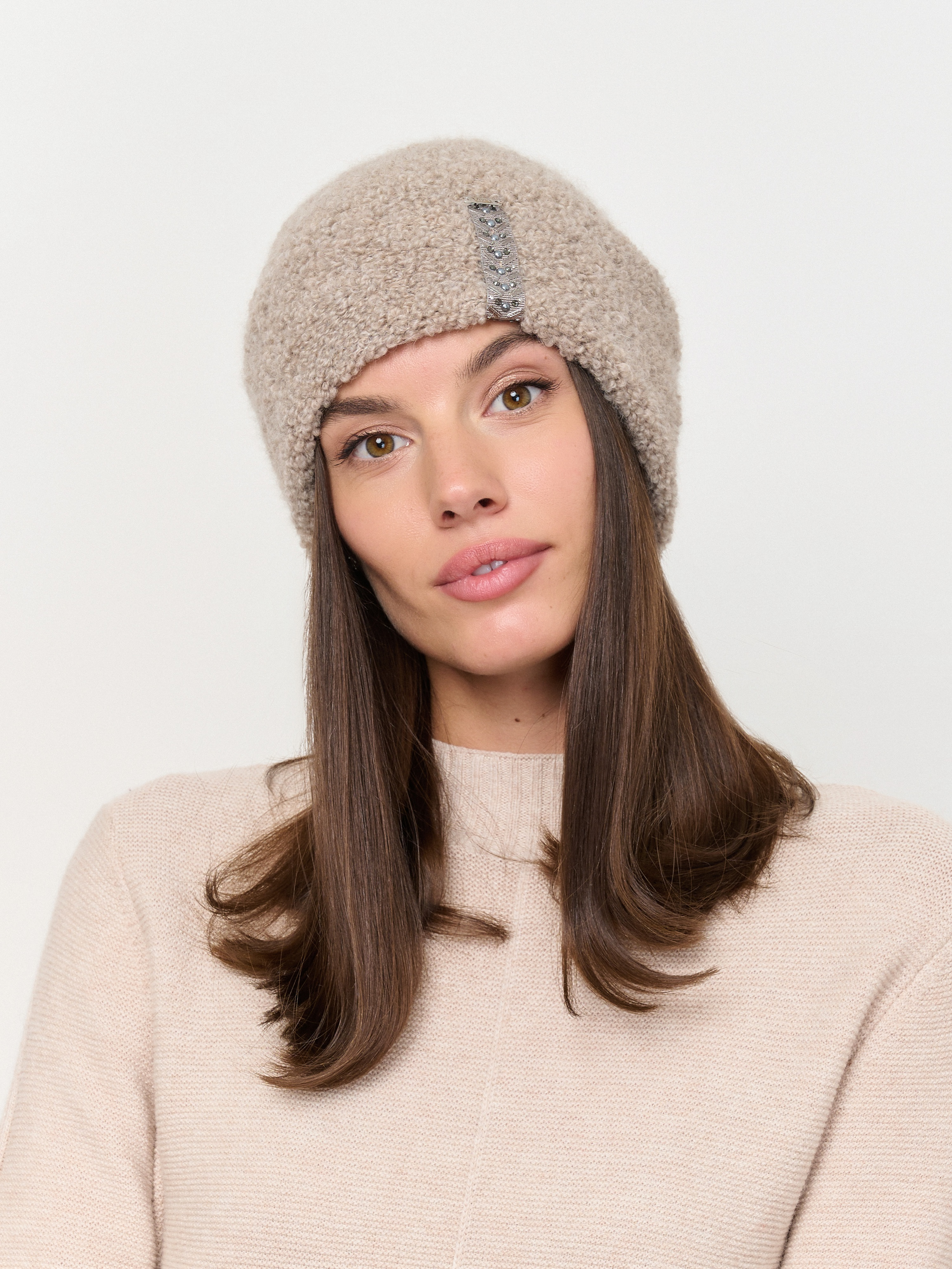 Э1437CY/24-02 Шапка Vizio