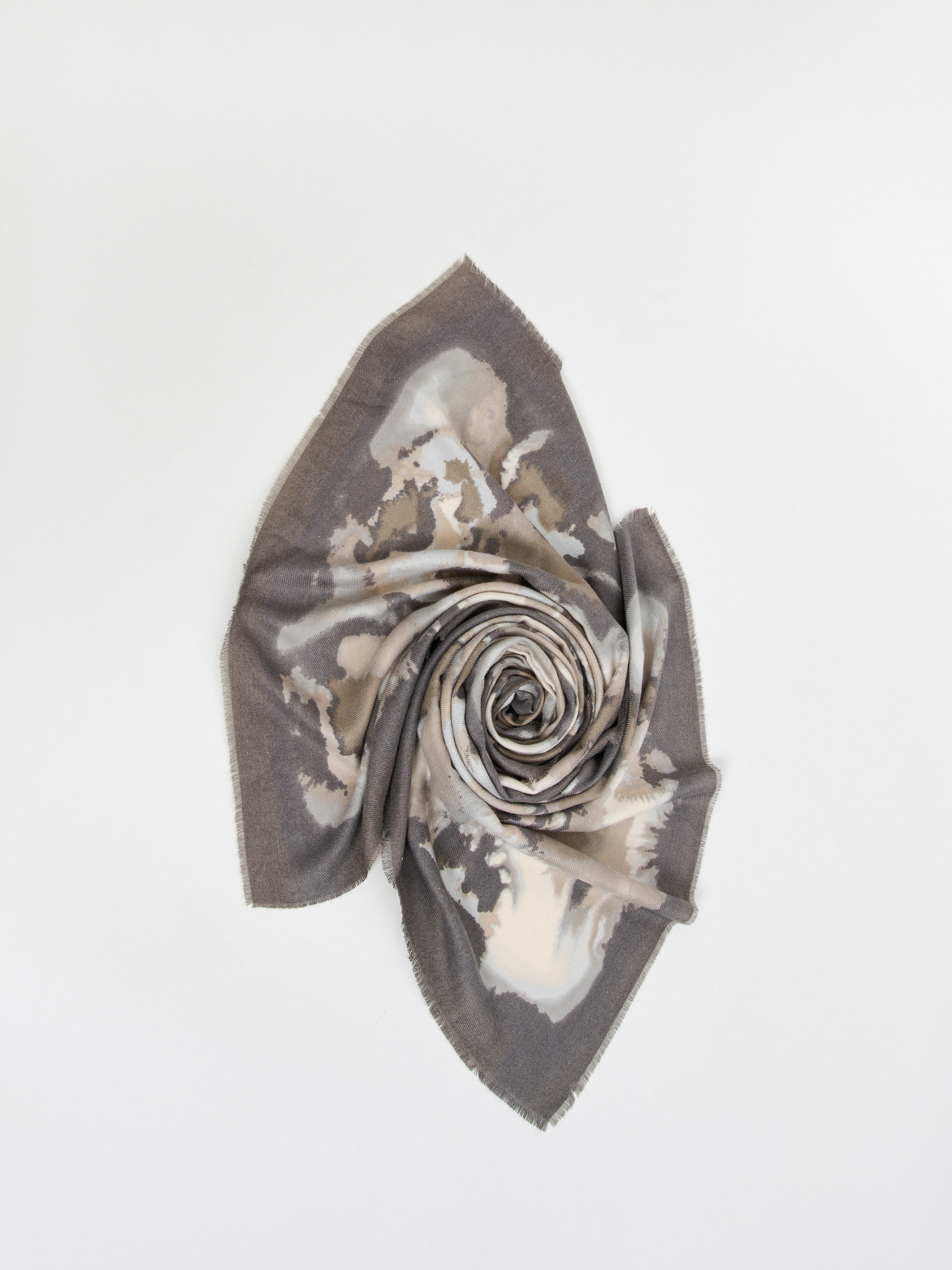 ЭLBL33-338-20/м/24-02 Палантин Labbra