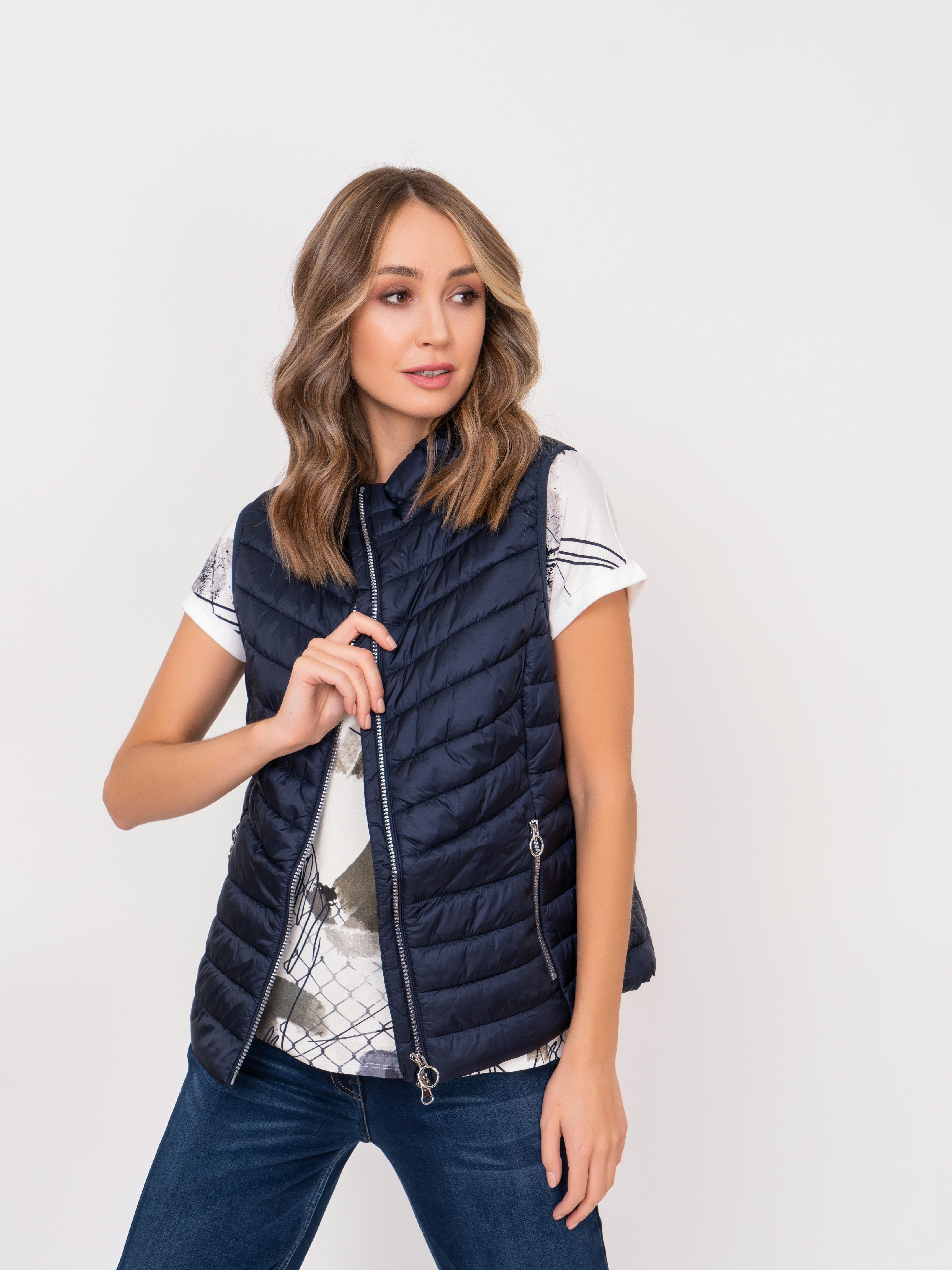 Э7240/1902/21-02 Жилет утепленный Betty Barclay