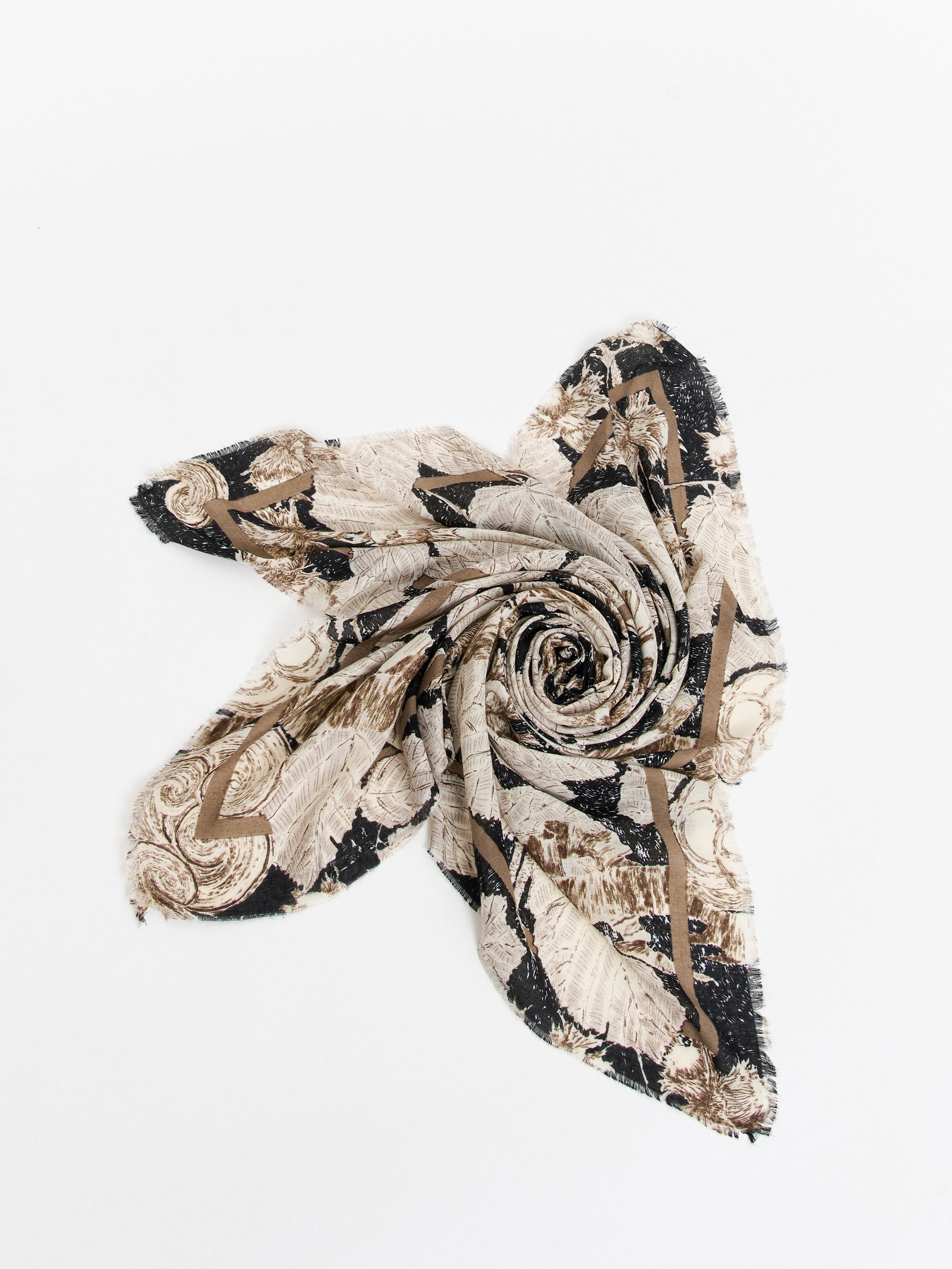 ЭLG33-140-03/м/24-02 Платок Labbra