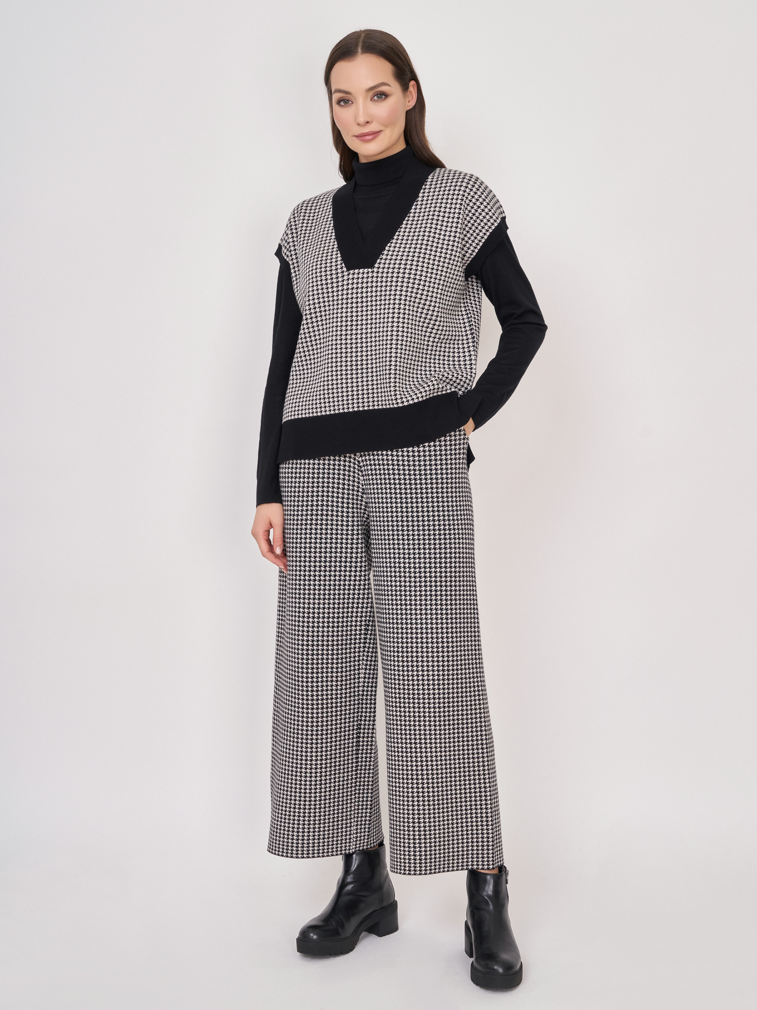 Э822145/20049/22-02 Пуловер Unq