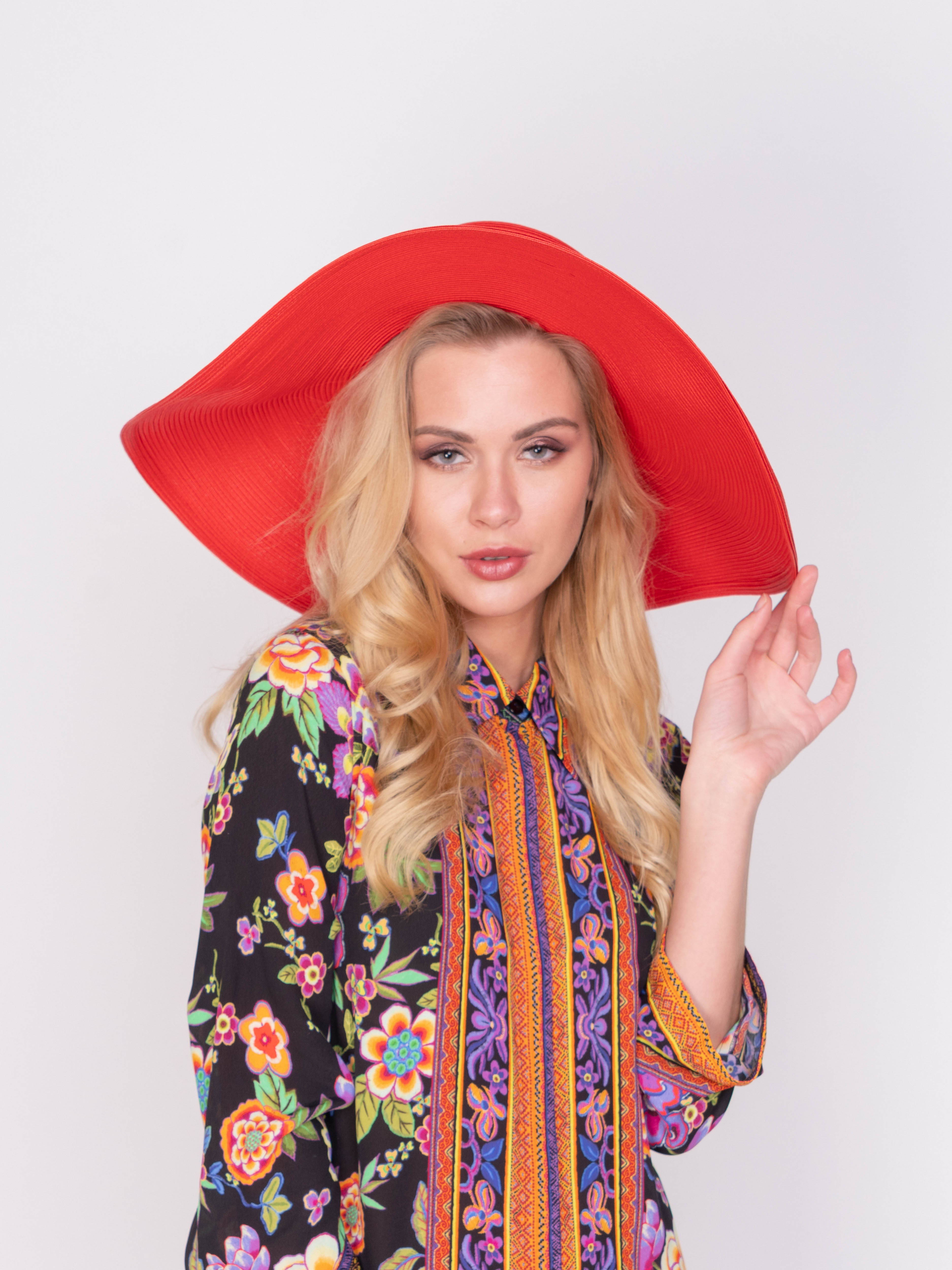 ЭROBI/19-01 Шляпа Luisa Spagnoli