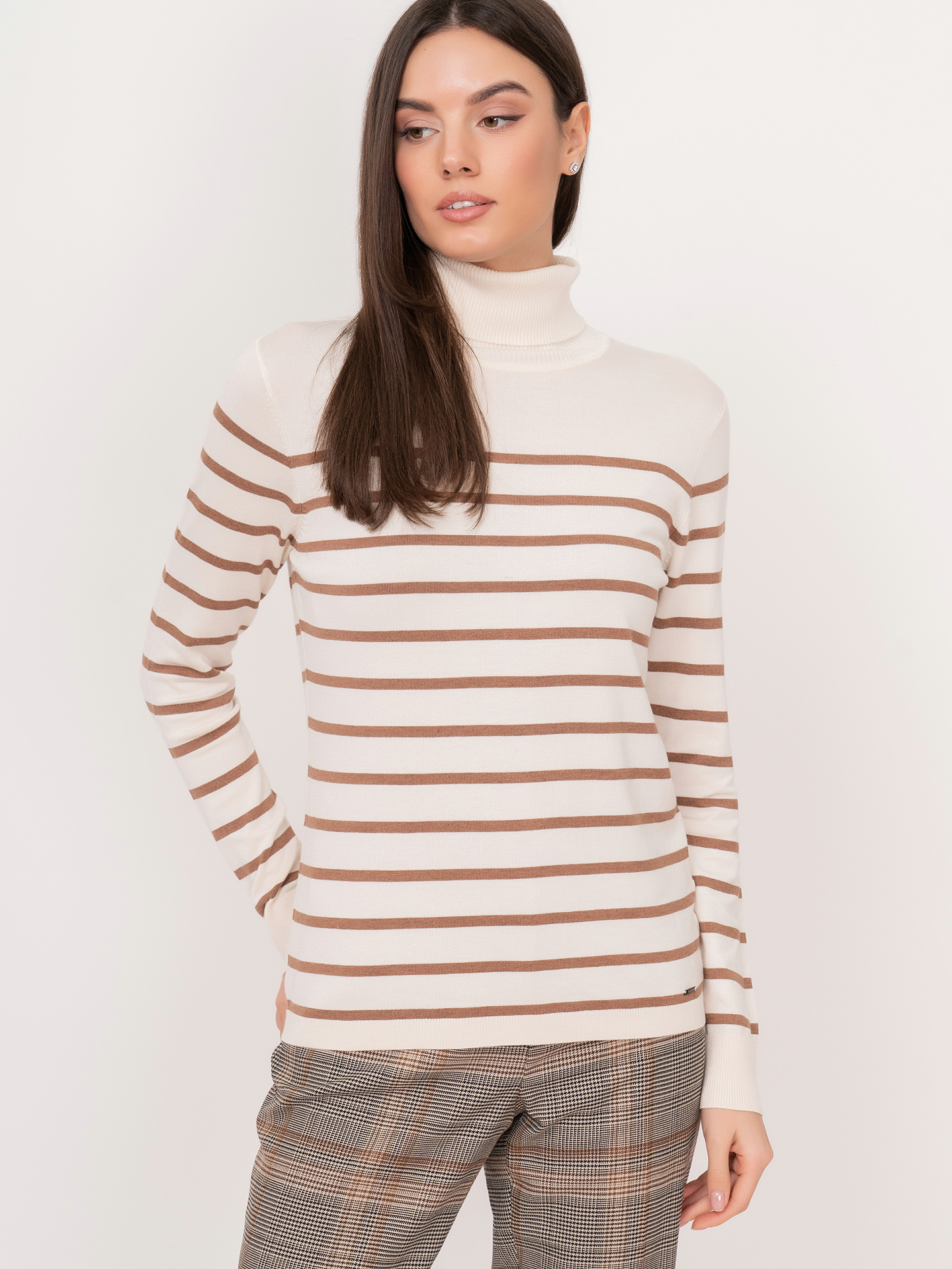 Э872020-15401/21-02 Водолазка Taifun