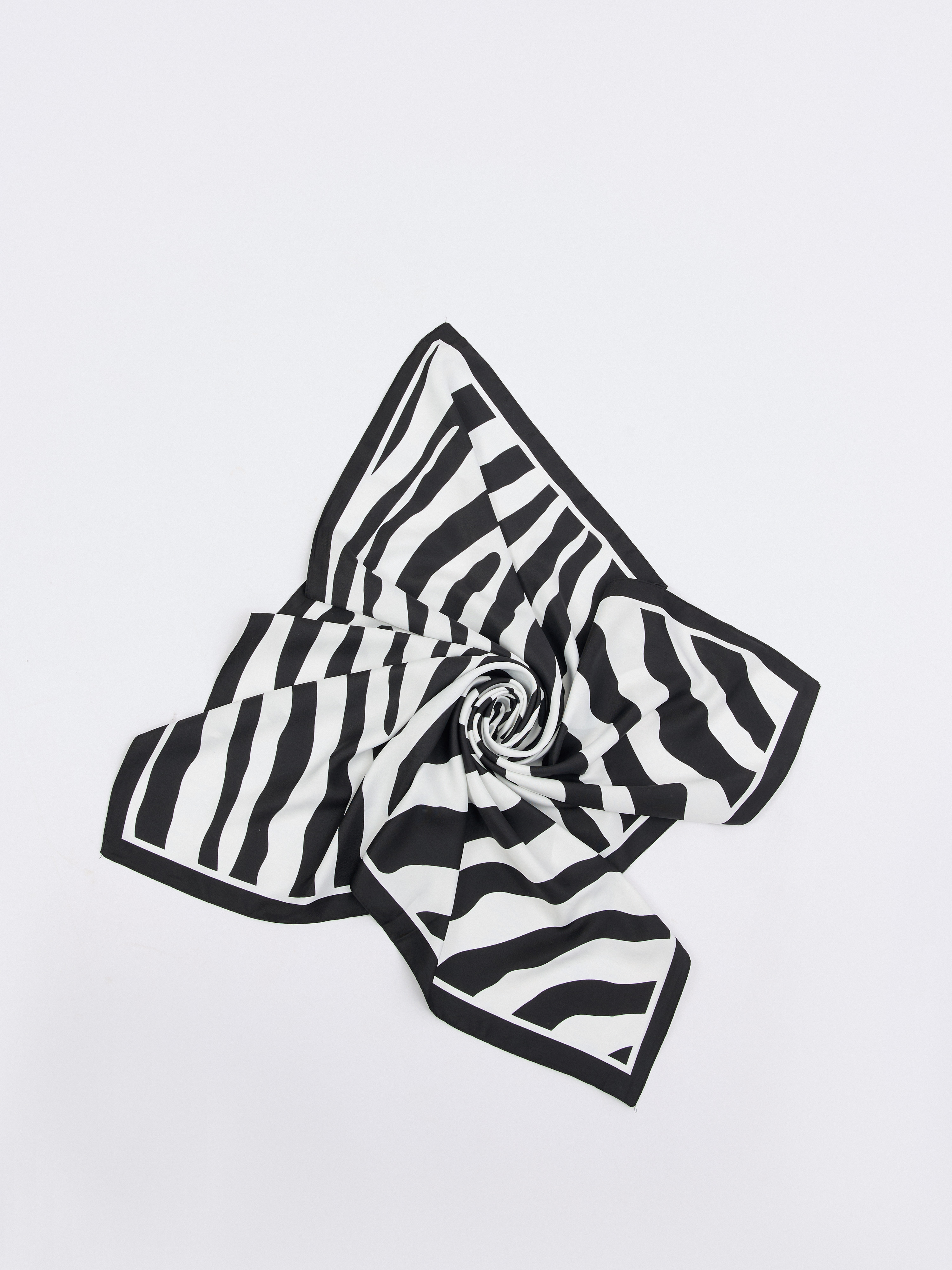 СVFV61-30/м/26-01 Платок A.Fabretti