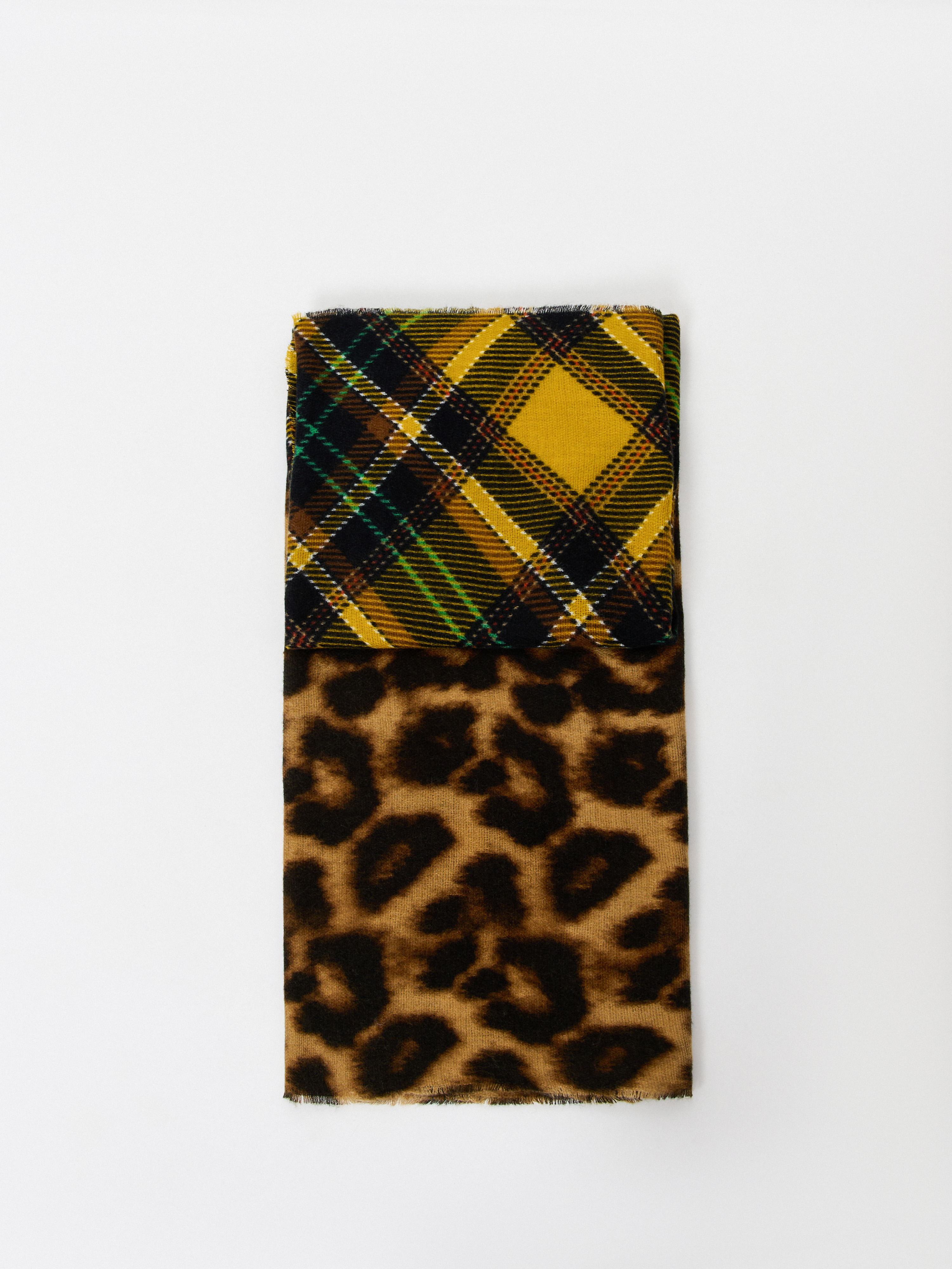 ЭLBL72-331-17/м/24-02 Платок Labbra