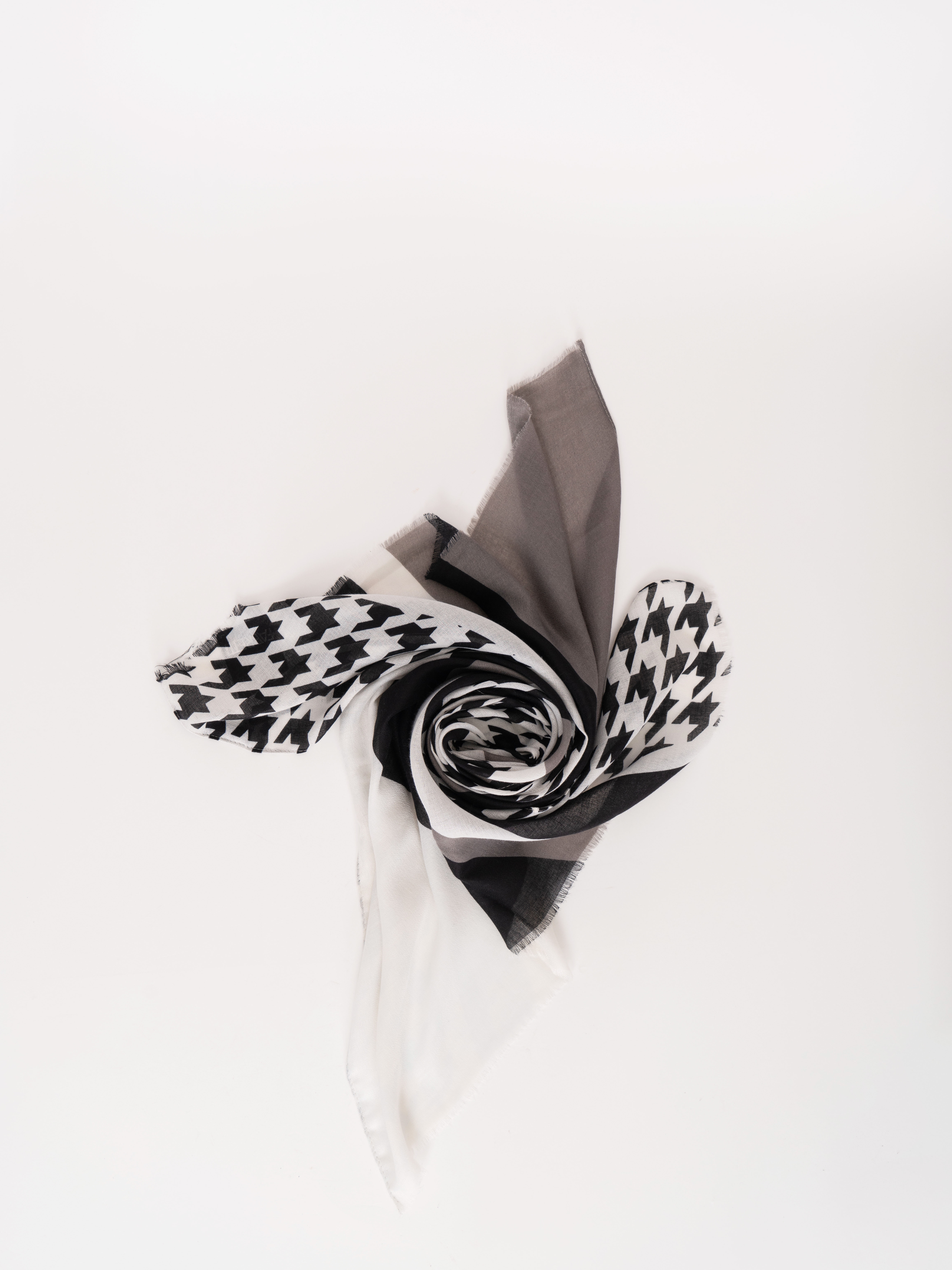 ЭZS225016-3/22-01 Шарф A.Fabretti