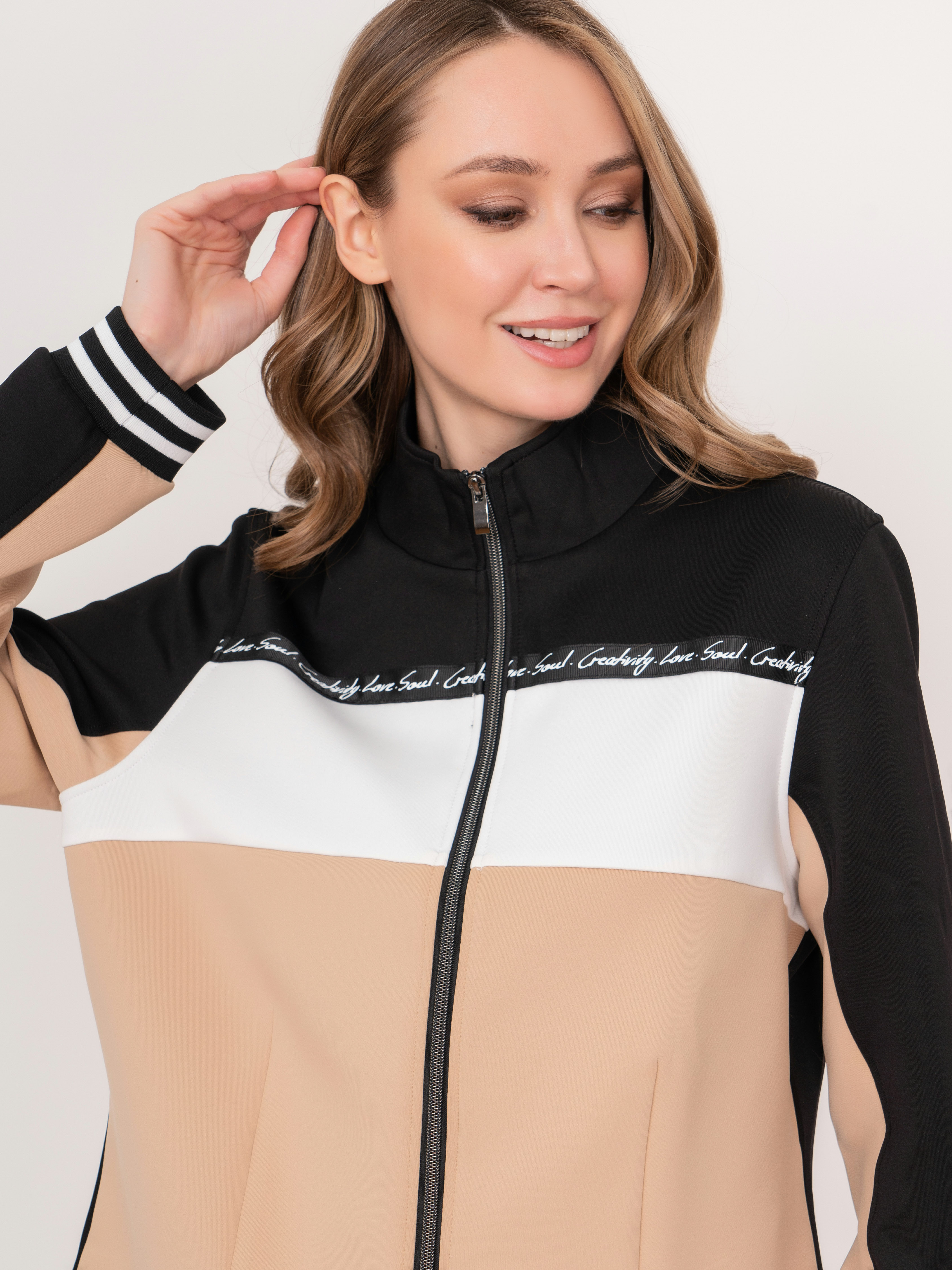 Э831004-26107/22-01 Куртка трикотажная Samoon