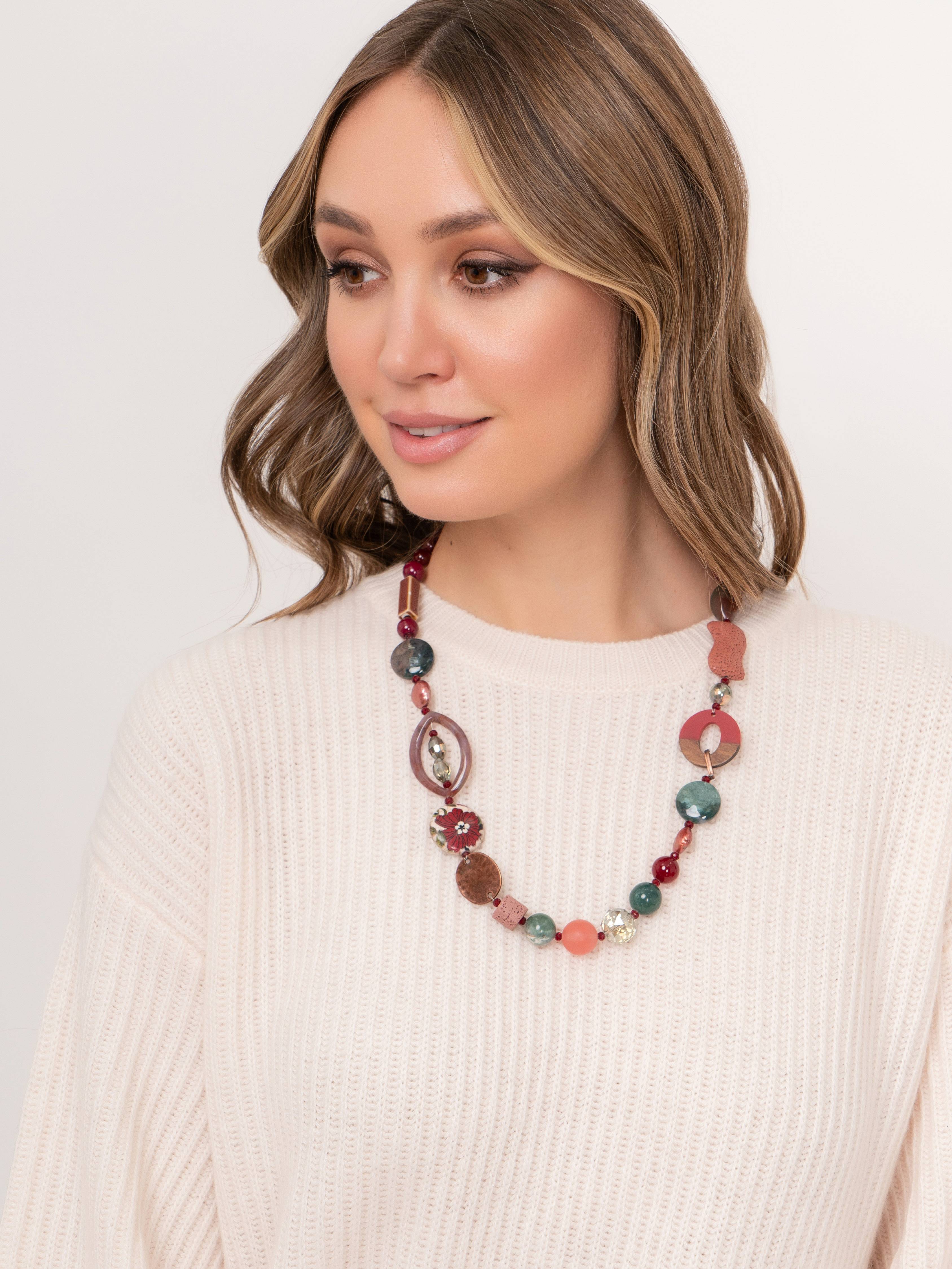 359609/21-02 Бусы Гранатовый вереск кор. Ярославна