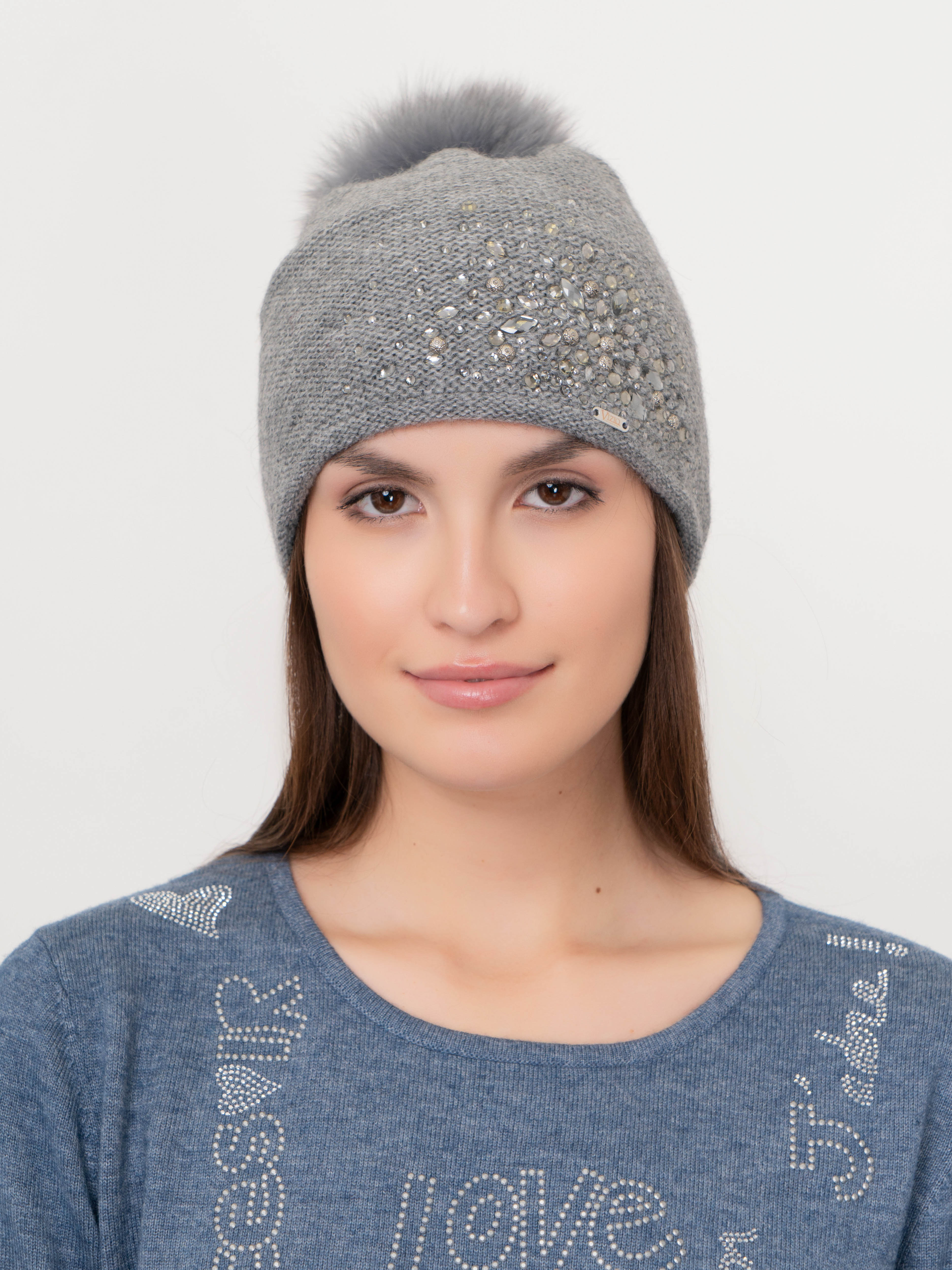 ЭS6823 CP6/20-2 Шапка с помпоном Vizio