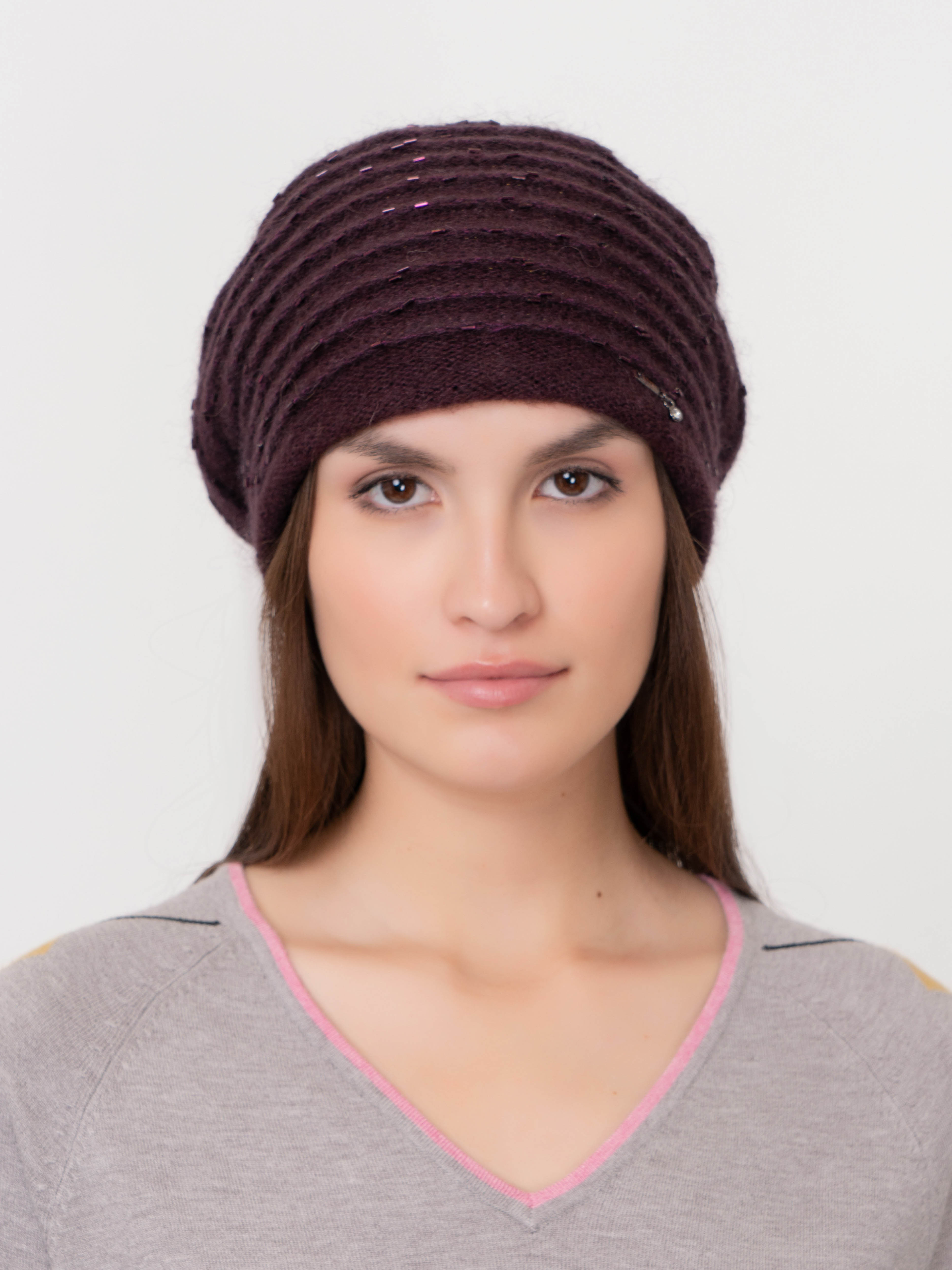 ЭS6726 B/20-2 Берет Vizio