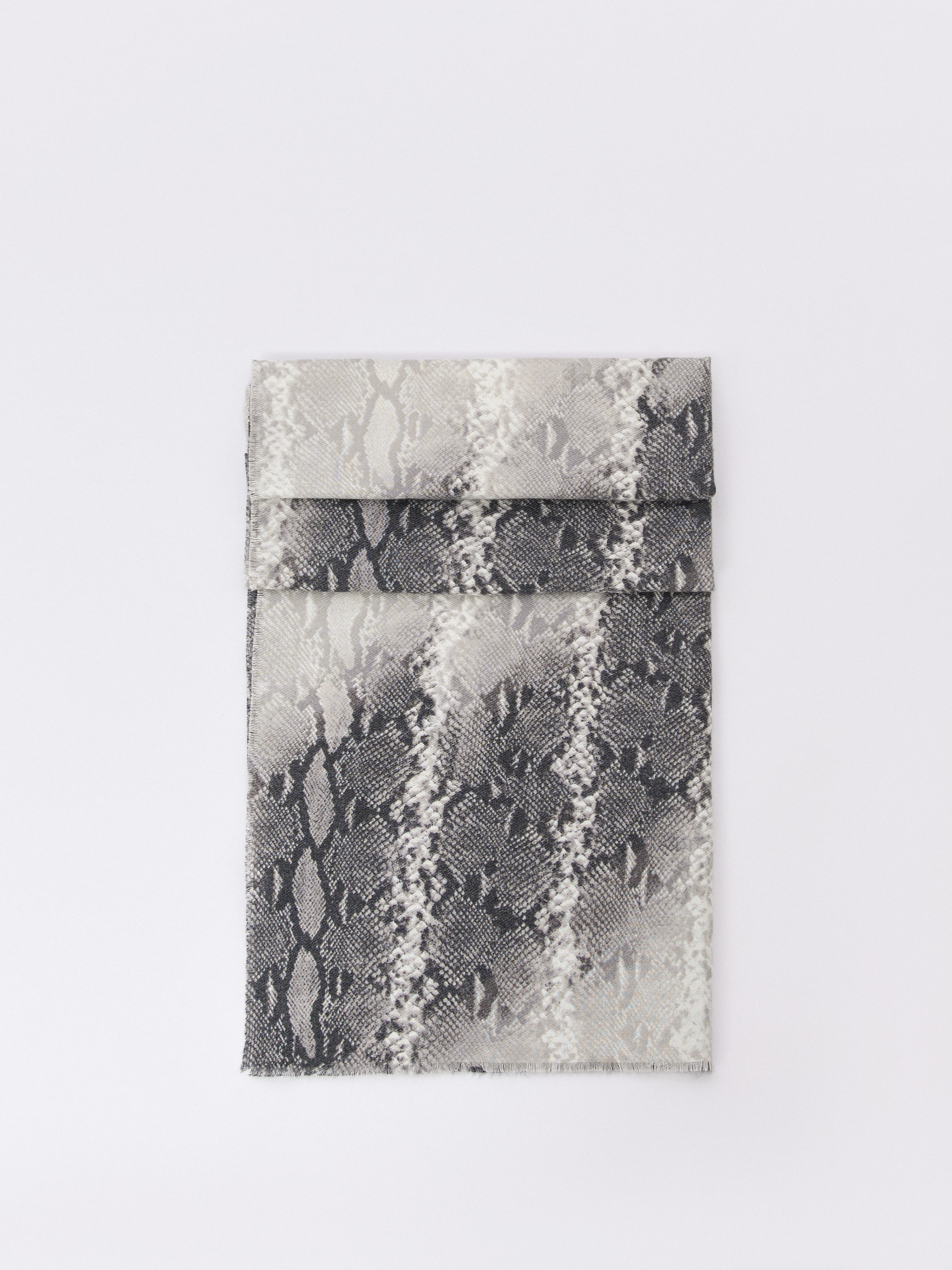 ЭLG33-616-19/м/25-02 Палантин Labbra