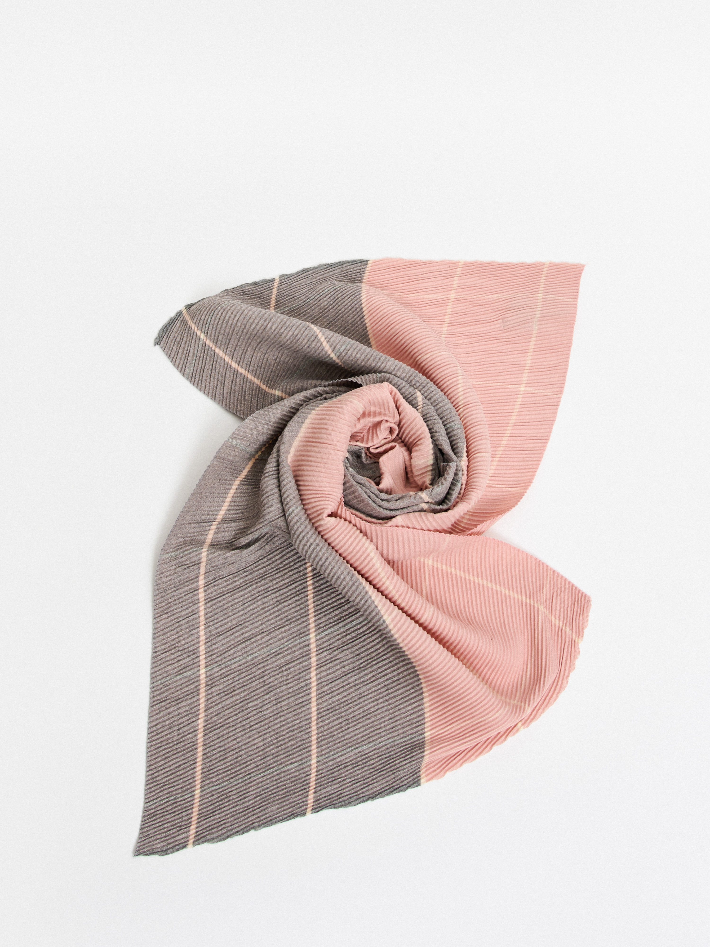 ЭLMT72-353-05/м/24-02 Палантин Labbra