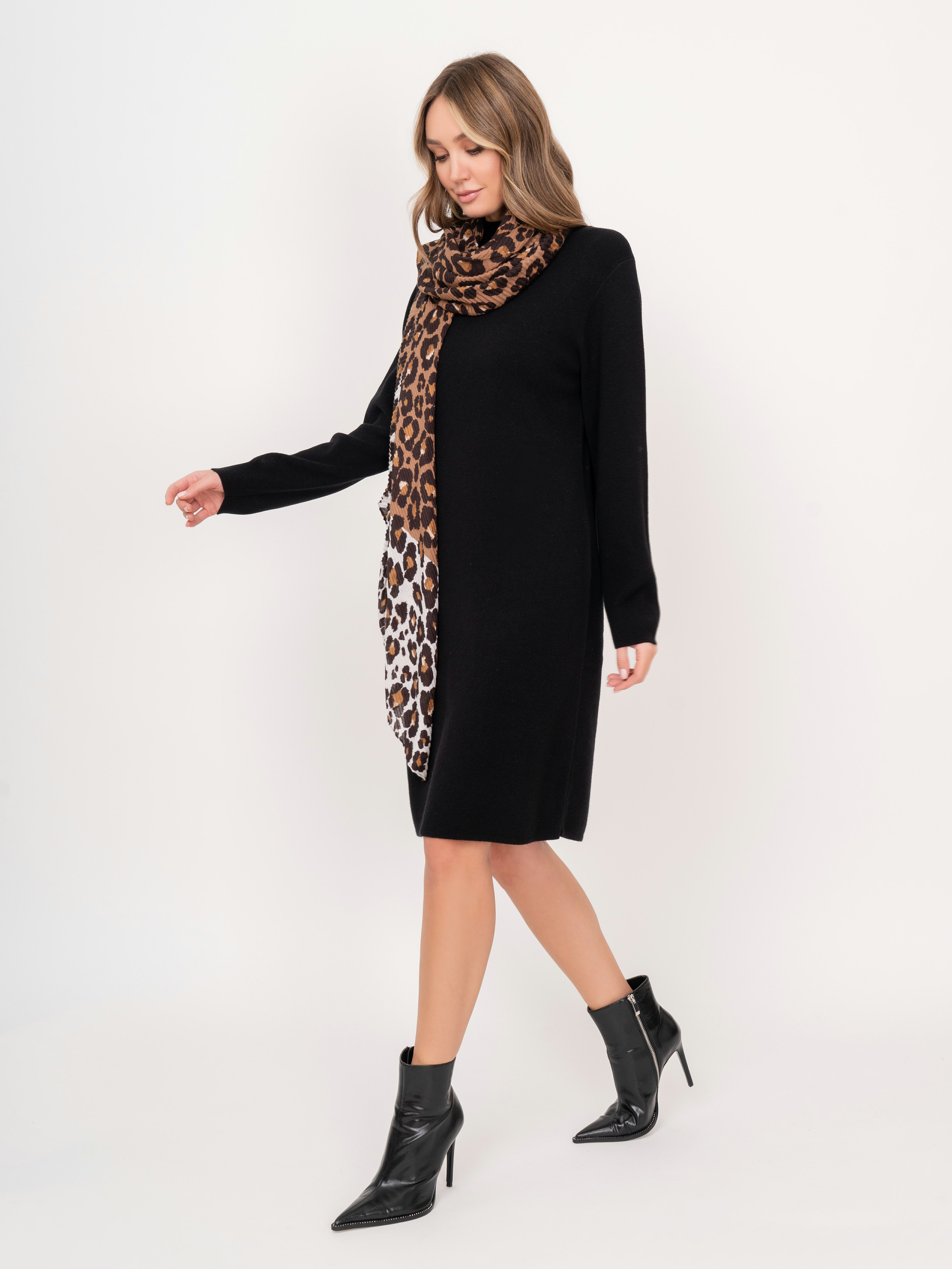 Э782002-25801/21-02 Платье Samoon