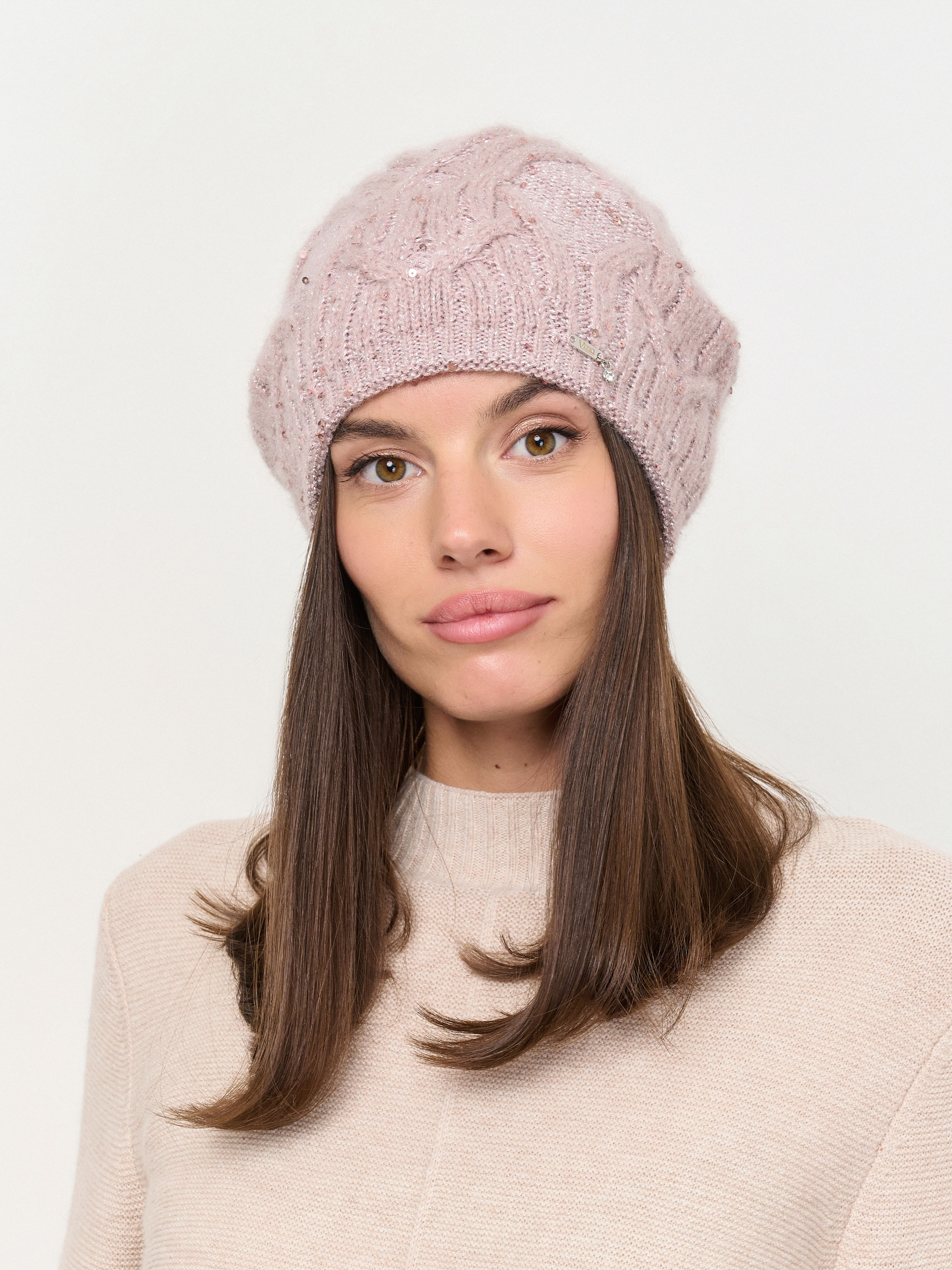 ЭSS1363B/24-02 Берет Vizio