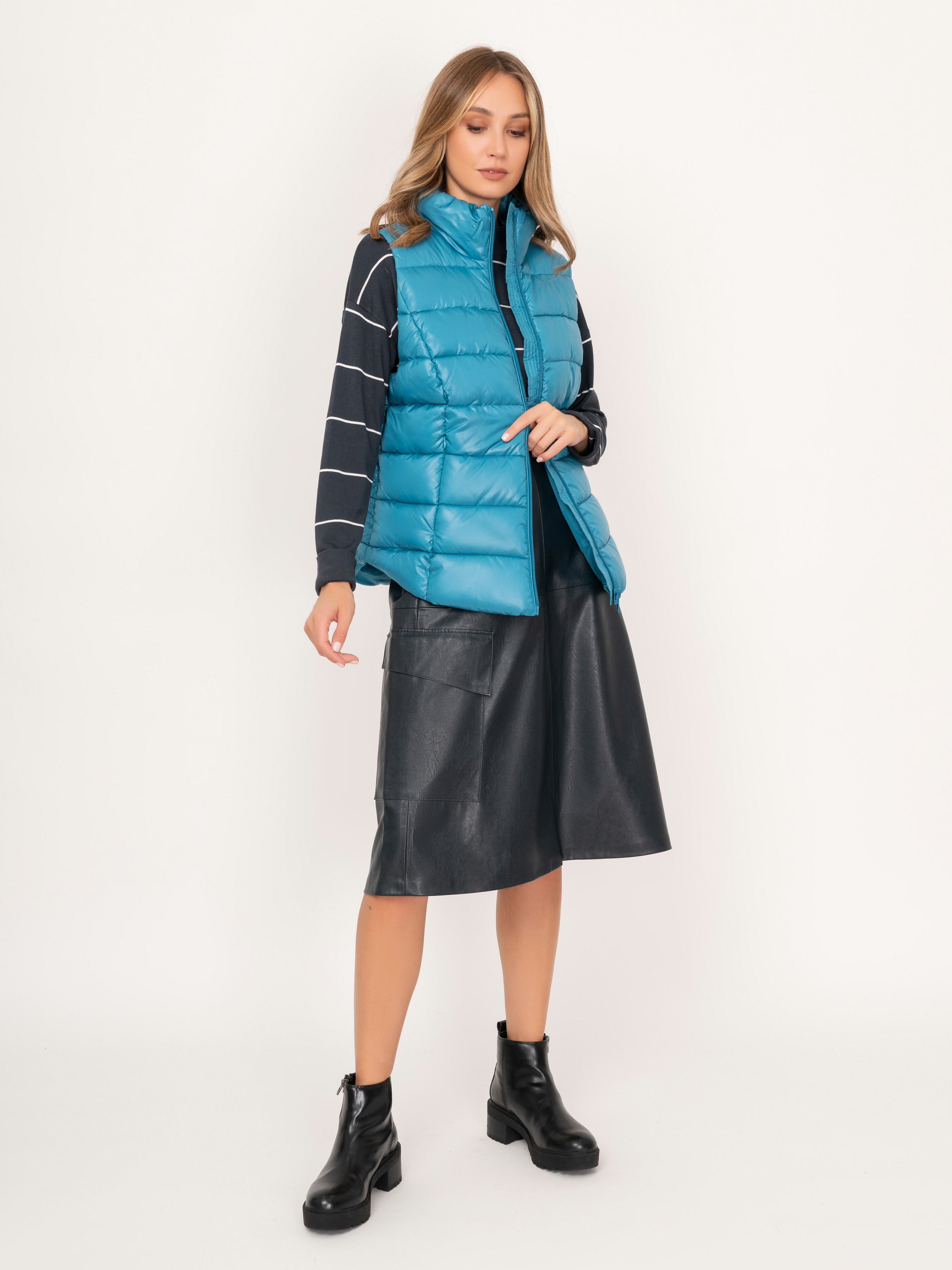 Э140003-21506/м/22-02 Жилет Samoon