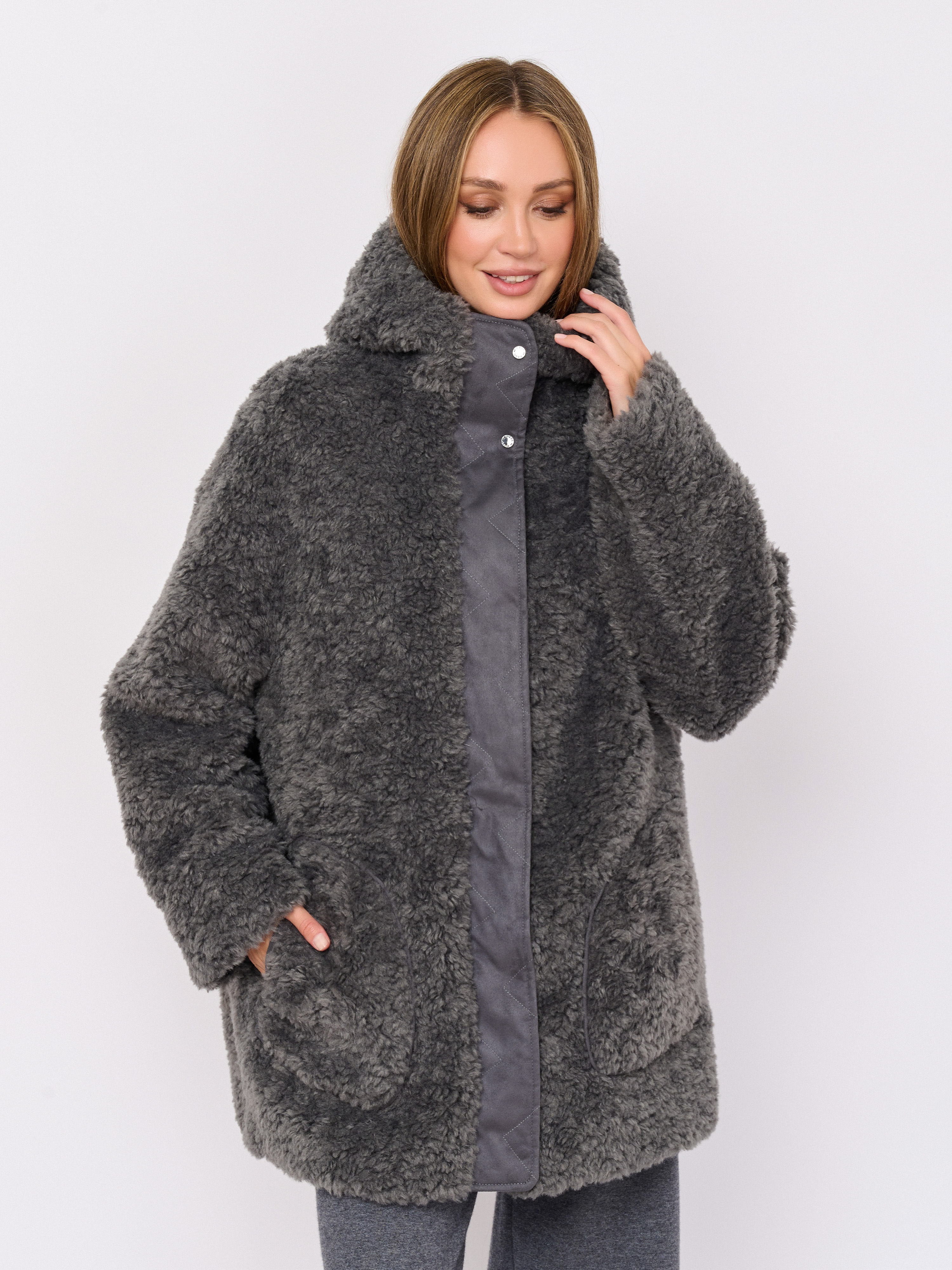 Э25IM-B242.0TM-25IT-242/м/25-02 Пальто из искусственного меха Diego M