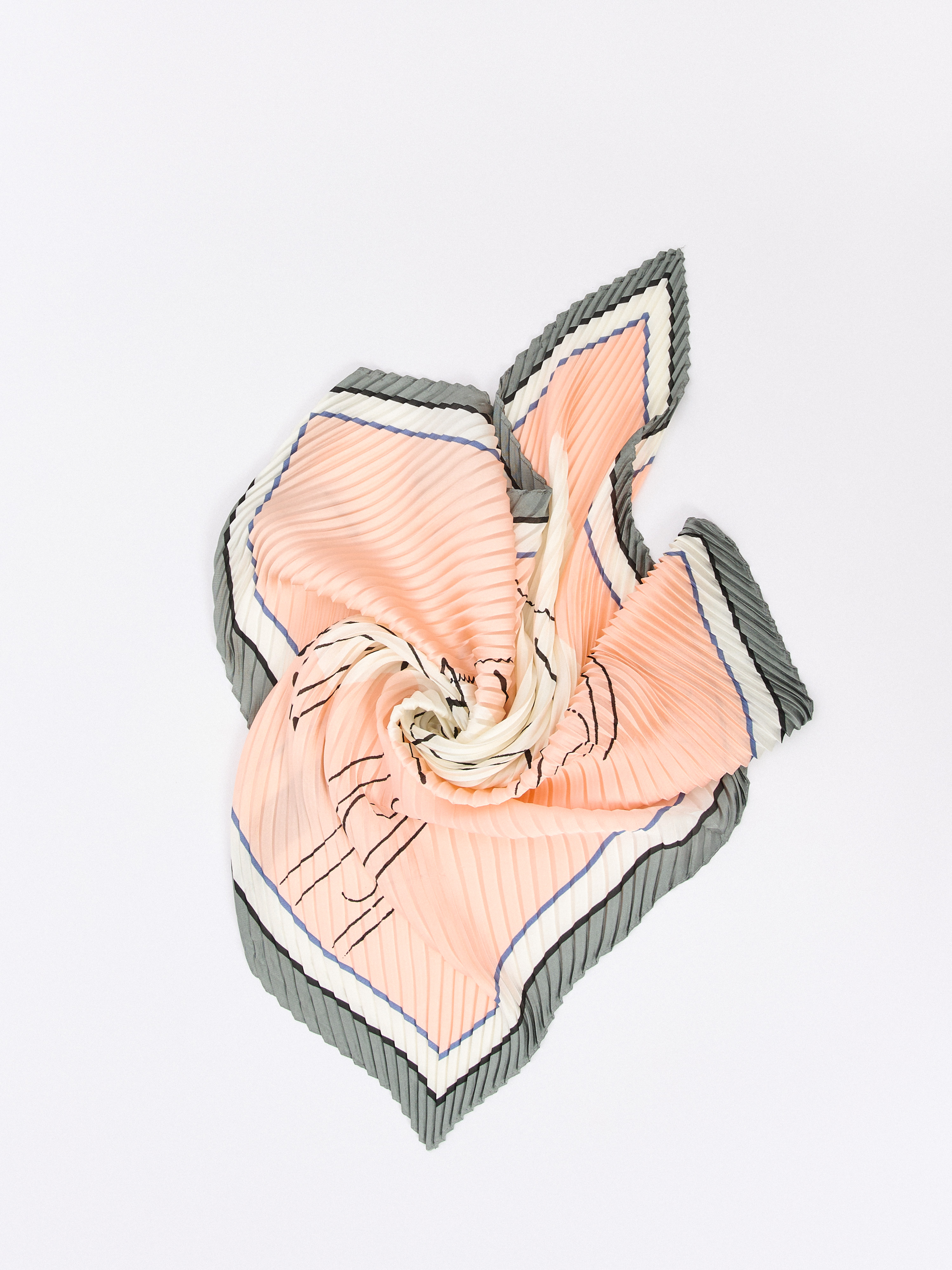 ЭLSZ34-410-05/м/25-01 Платок Labbra