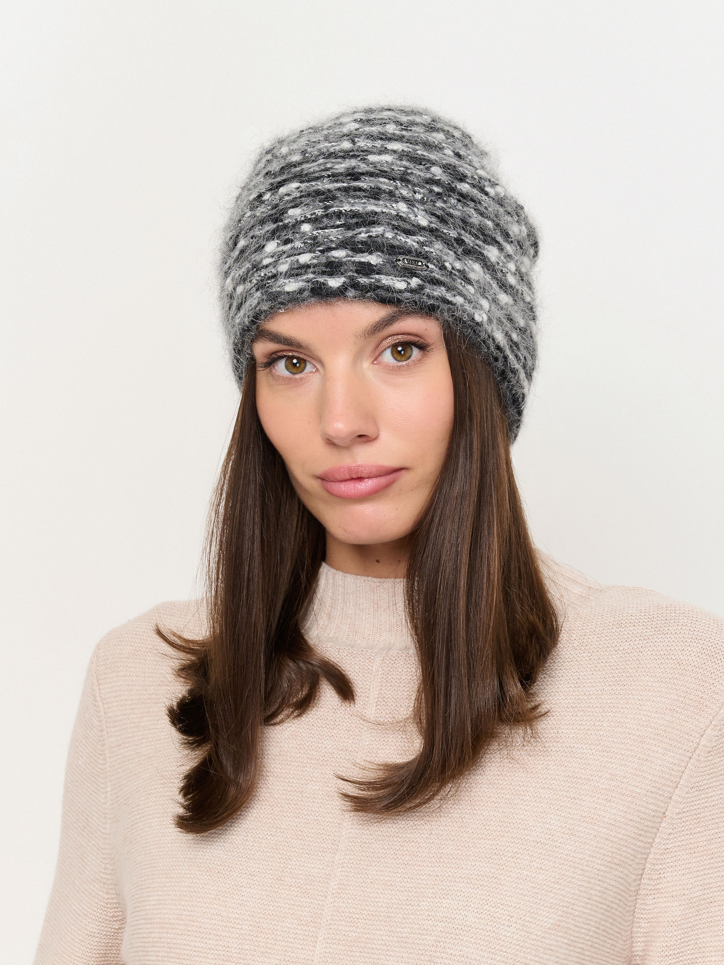 ЭSS1327CY/24-02 Шапка Vizio