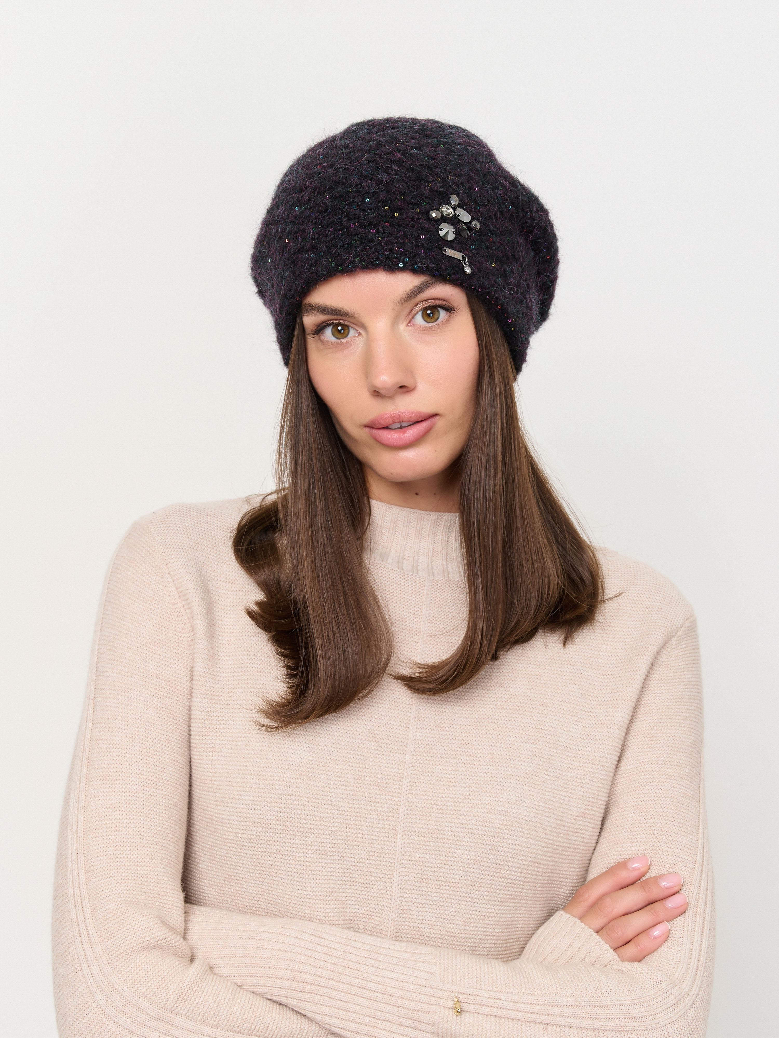 Э1367B/24-02 Берет Vizio