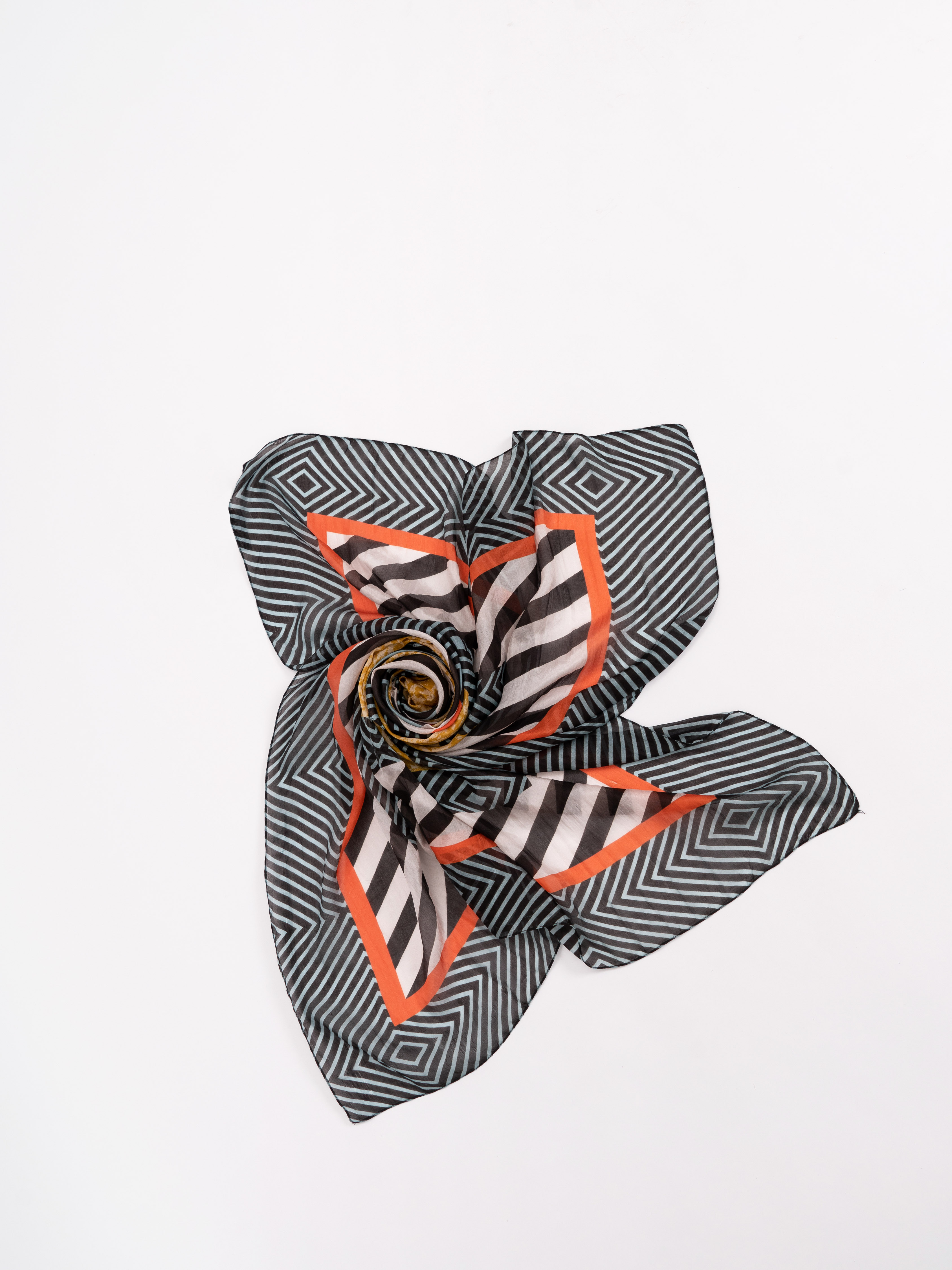 ЭMX05-0948-17/22-01 Палантин Eleganzza