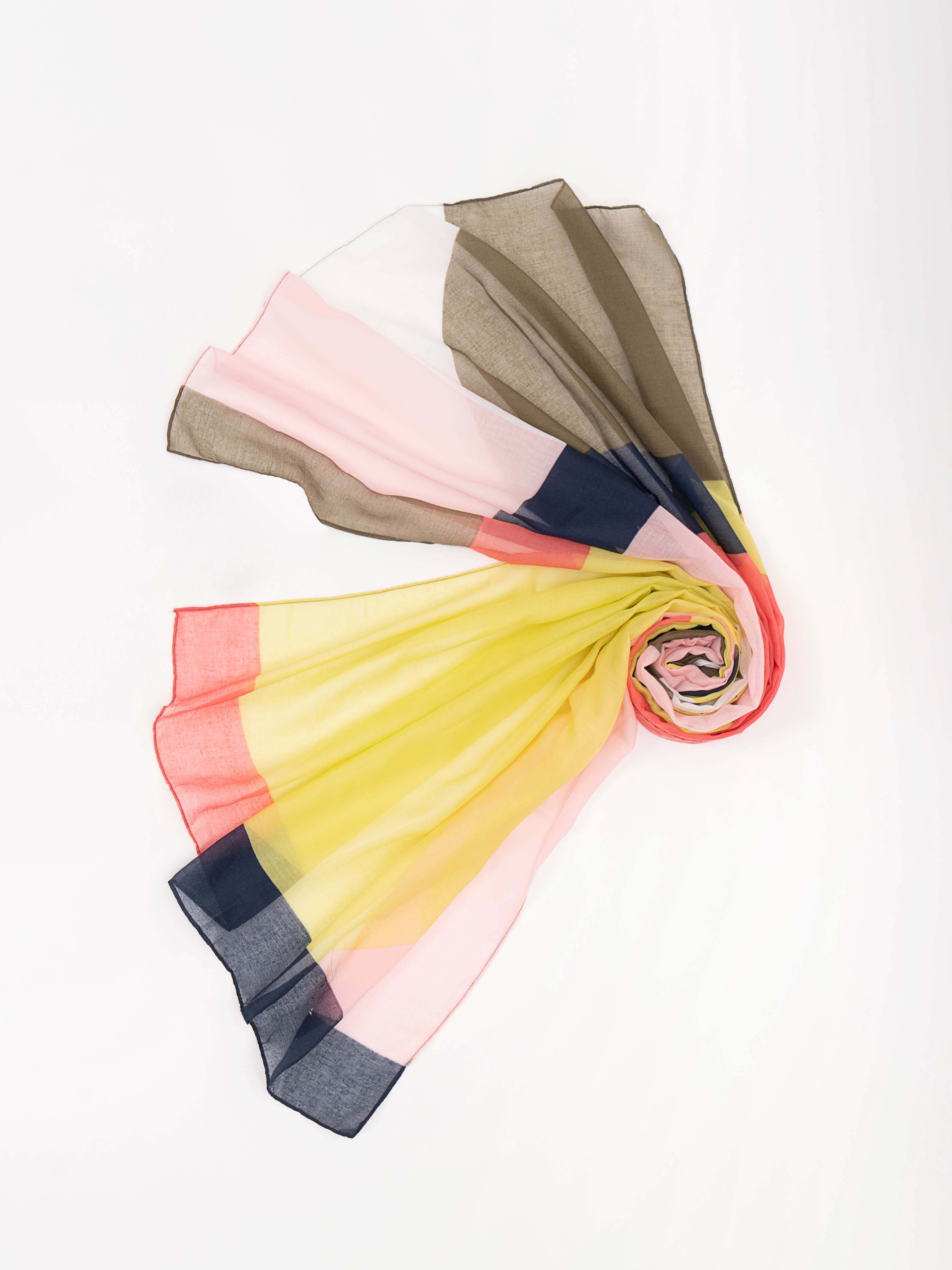 Э90041-72214/21-01 Шарф Gerry Weber