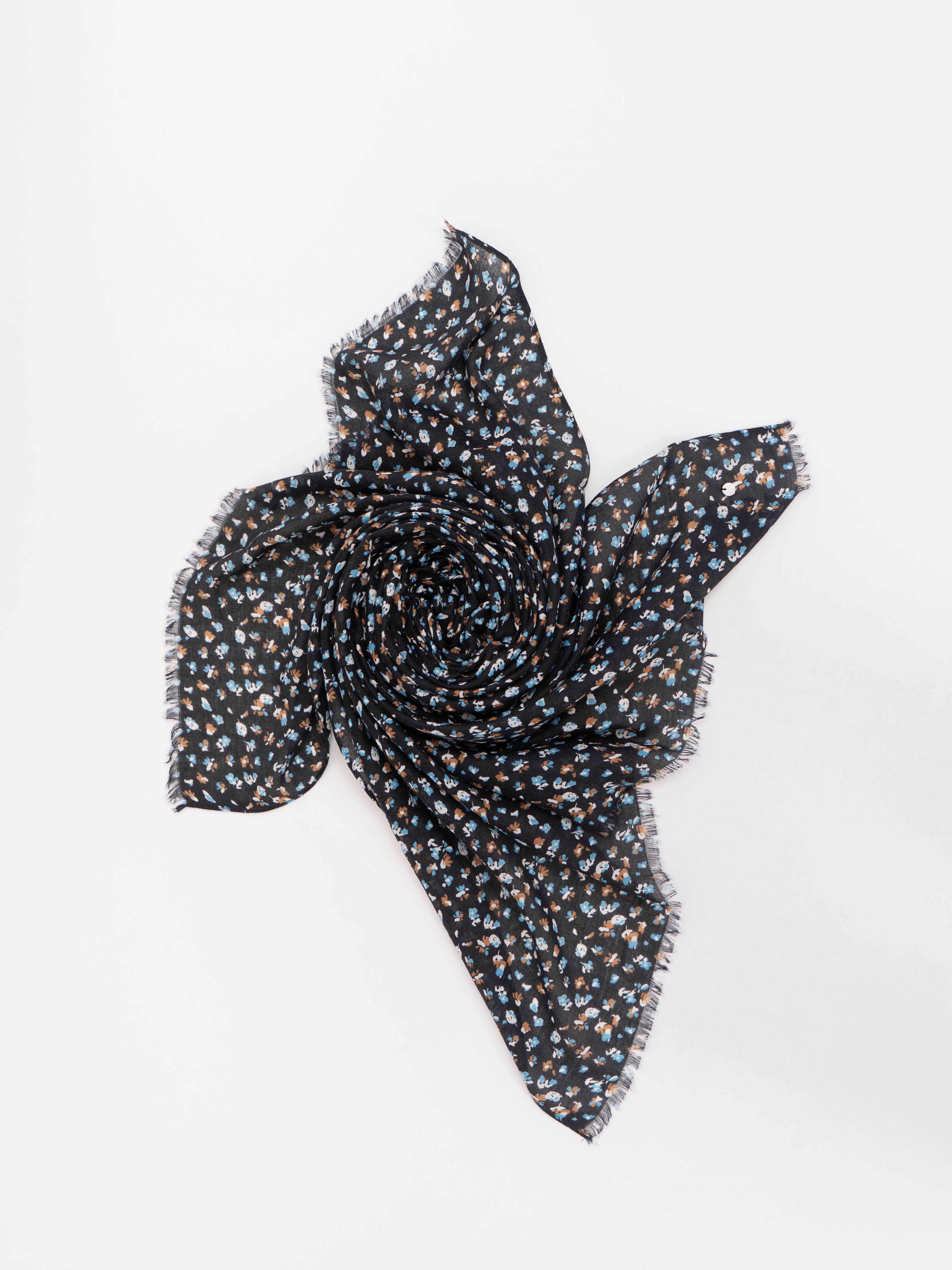 Э600012-13041/20-02 Палантин Taifun