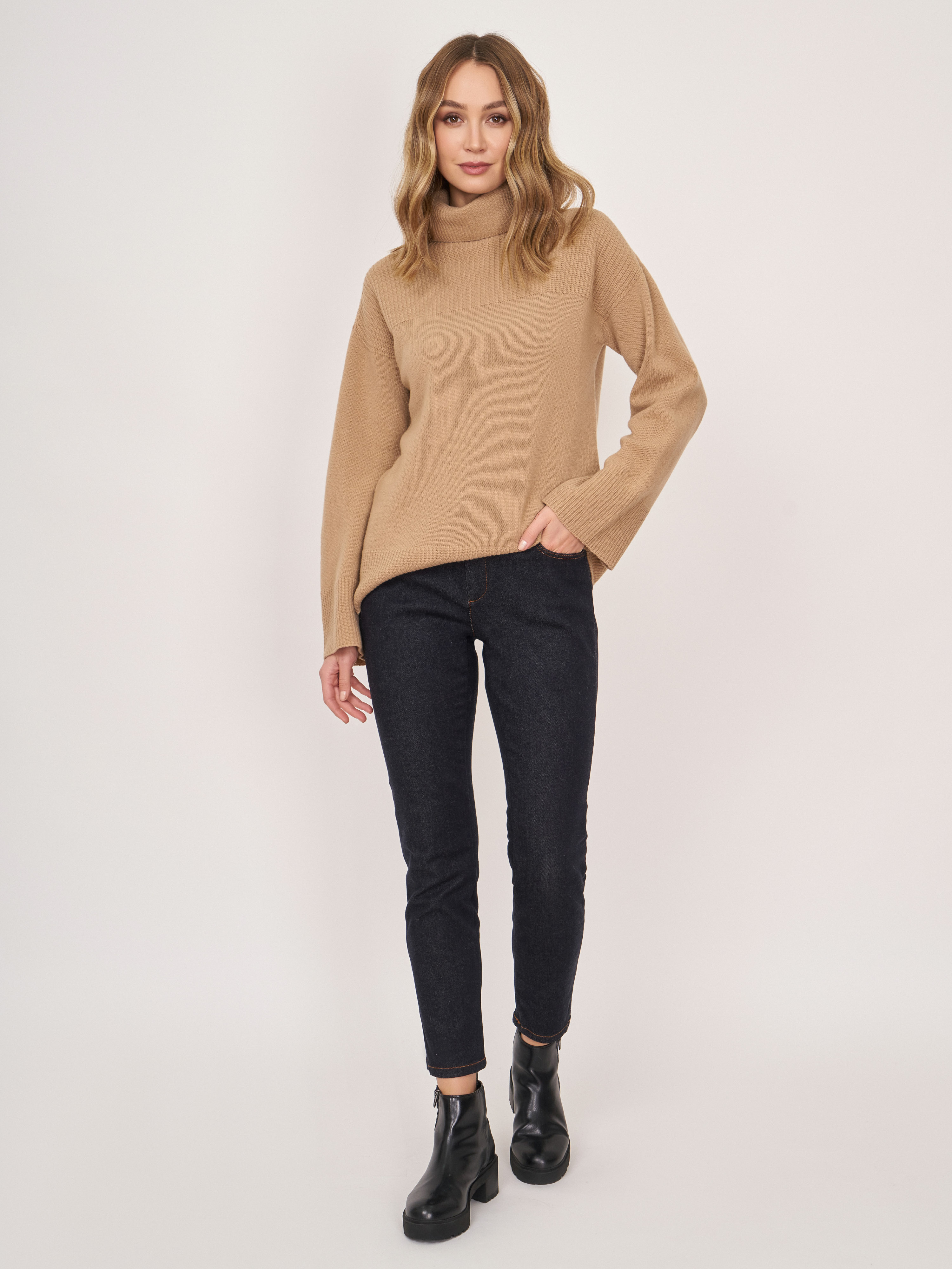 Э51360928 KENYA/22-02 Брюки джинсовые EMME