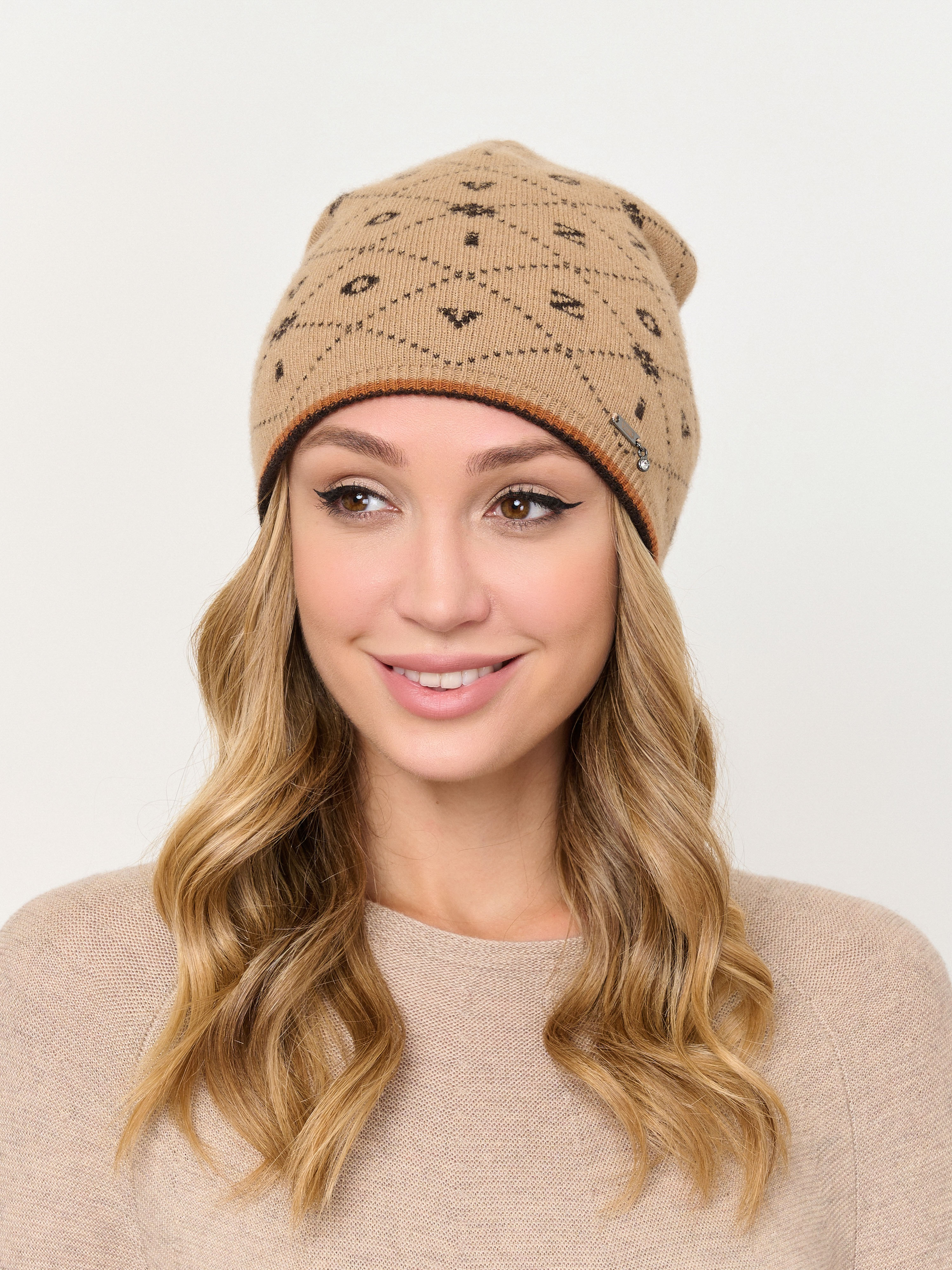 ЭSS1391CY/24-02 Шапка Vizio