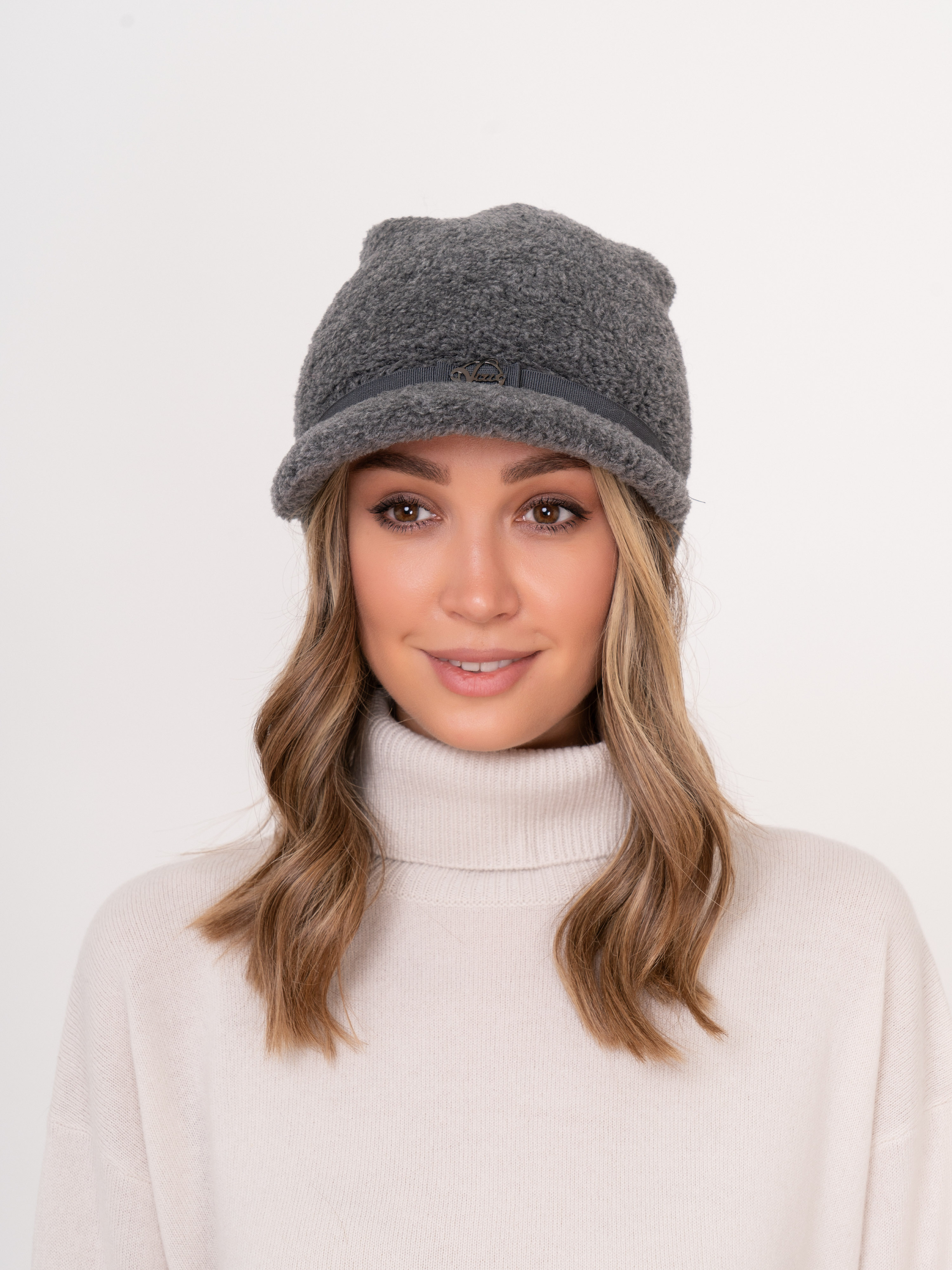 Э6962 VK/21-02 Шапка Vizio