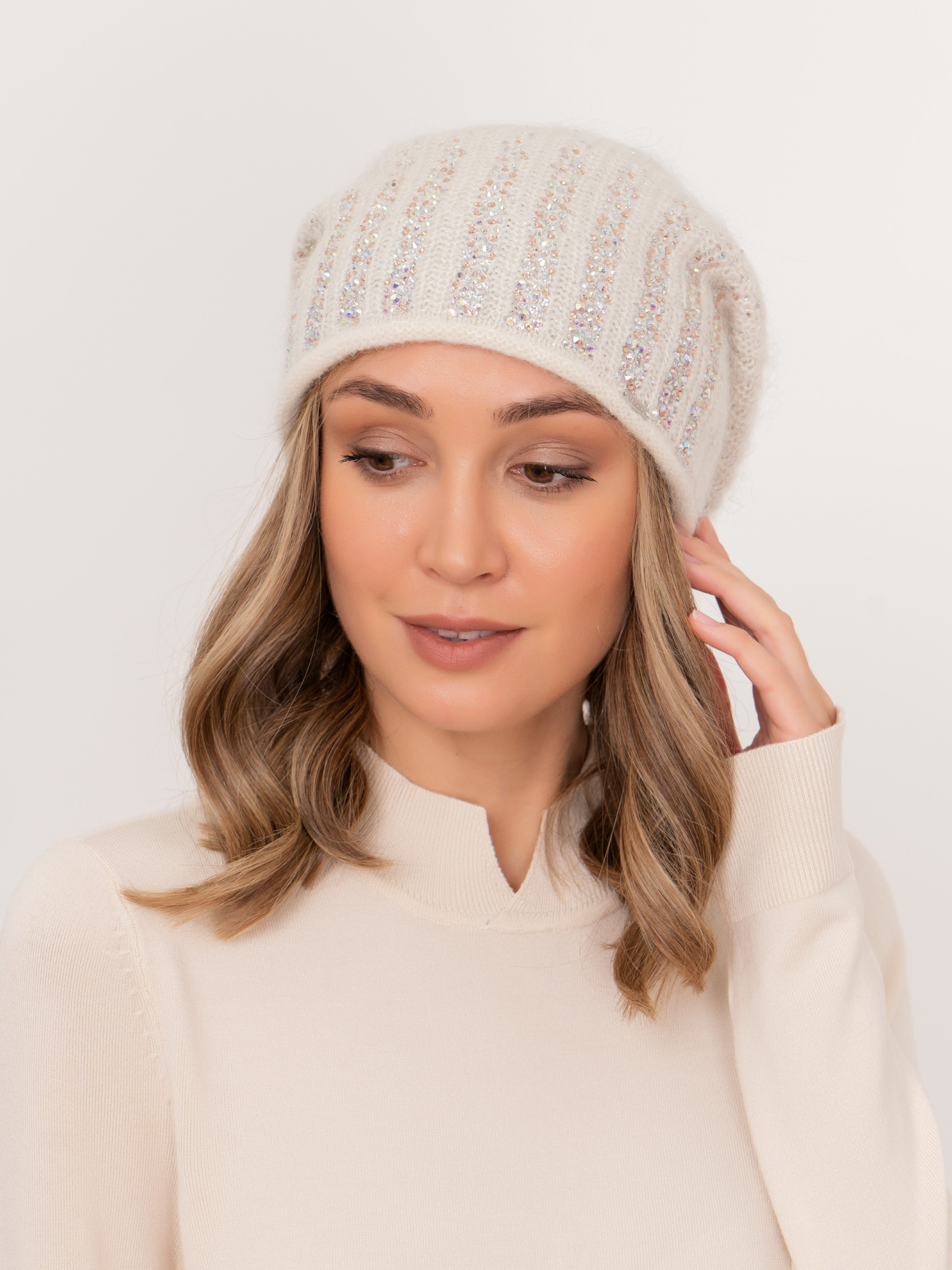 ЭS8004 В/22-02 Берет Vizio