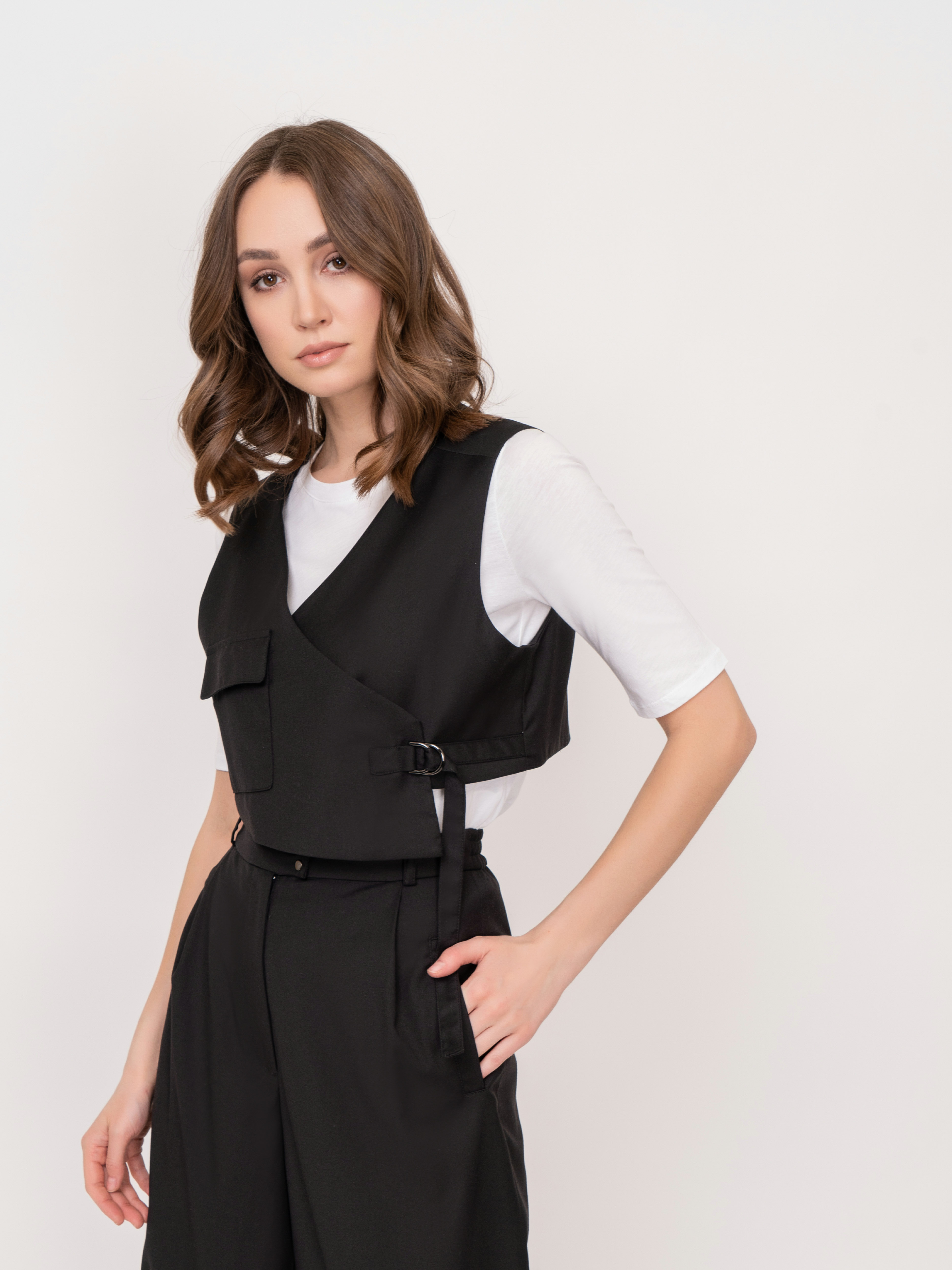 Э211104/10133/21-01 Жилет Unq