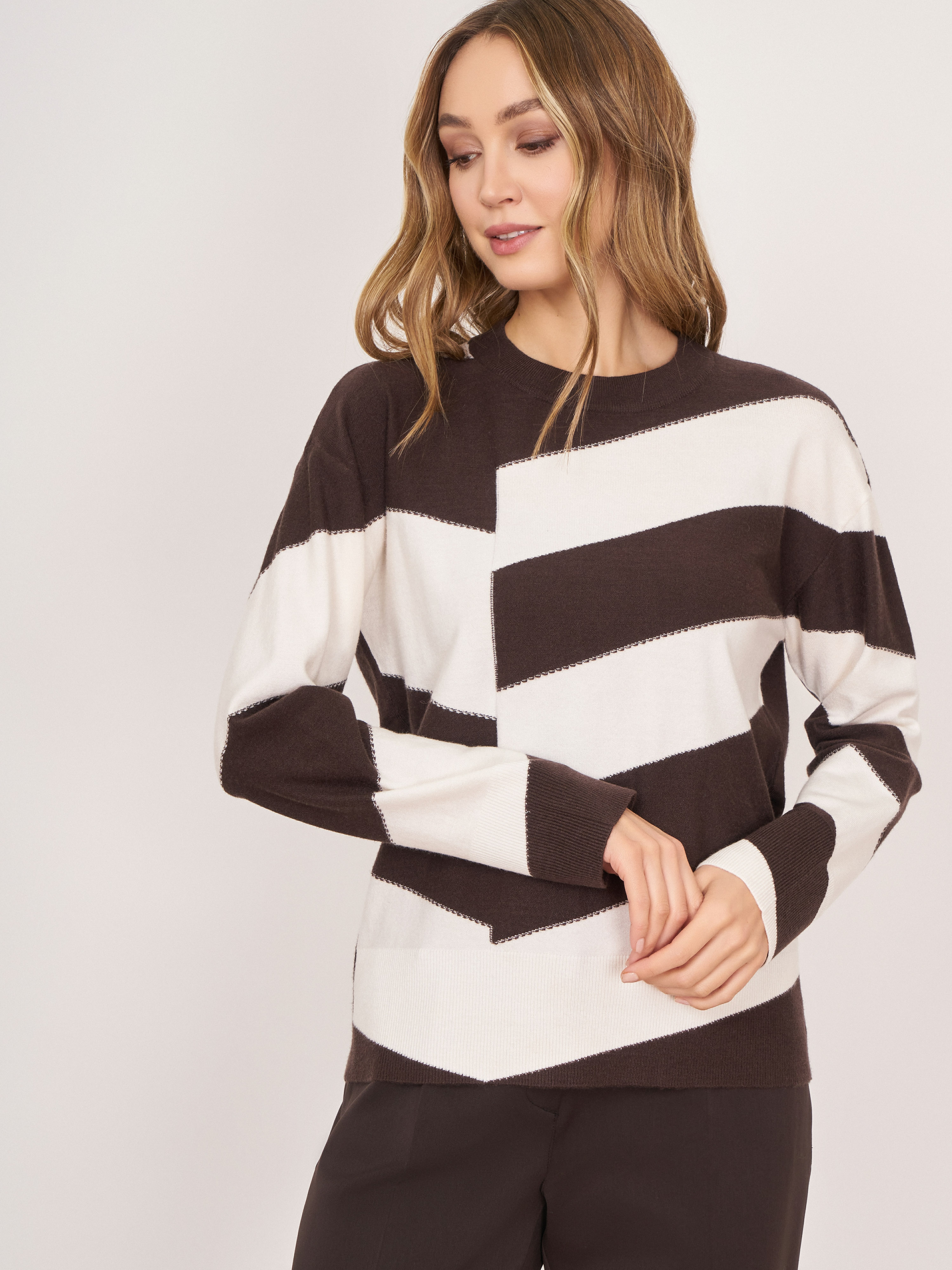 Э53660528 CRIMEA/22-02 Джемпер EMME