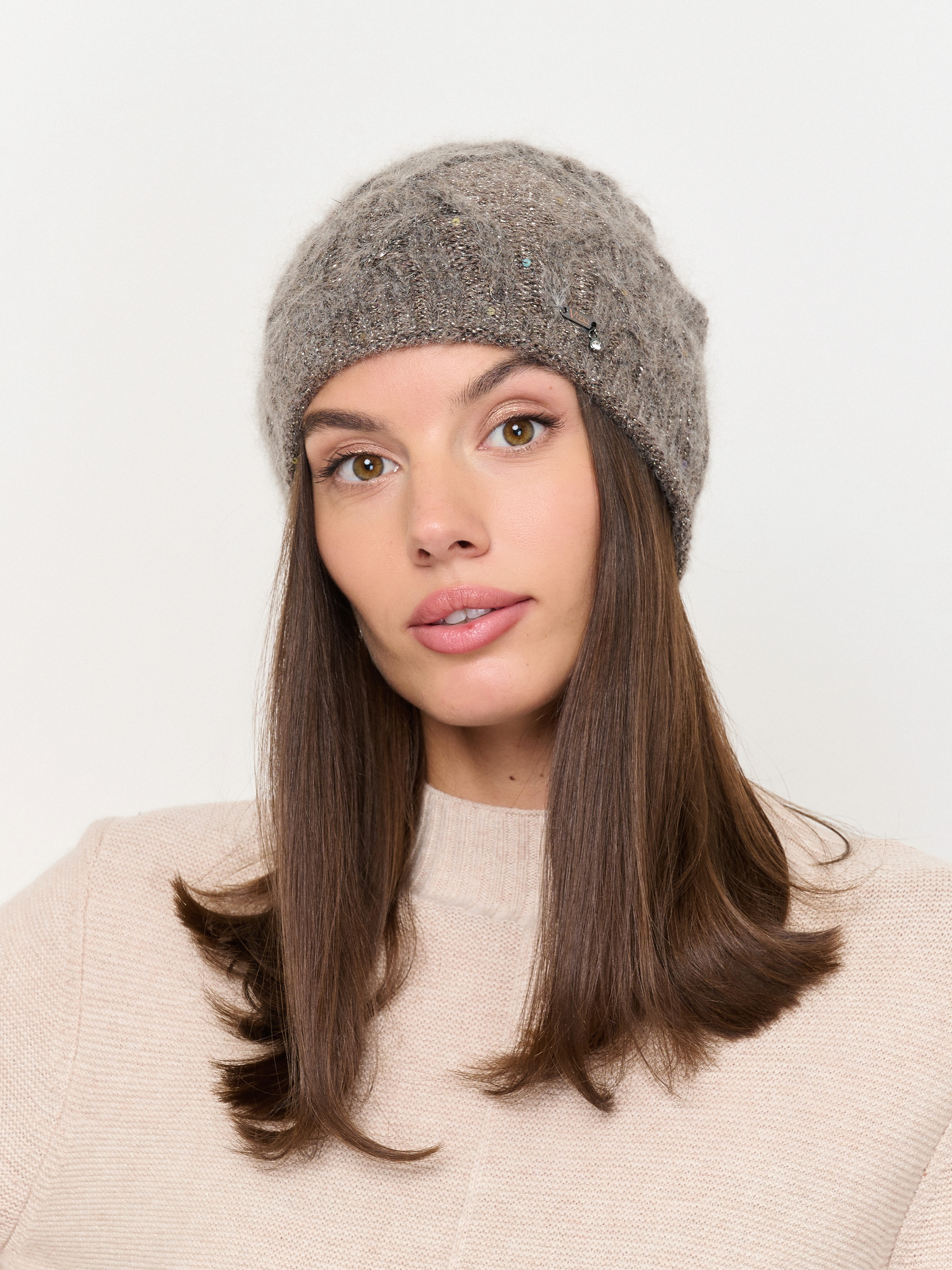 ЭSS1363CY/24-02 Шапка Vizio